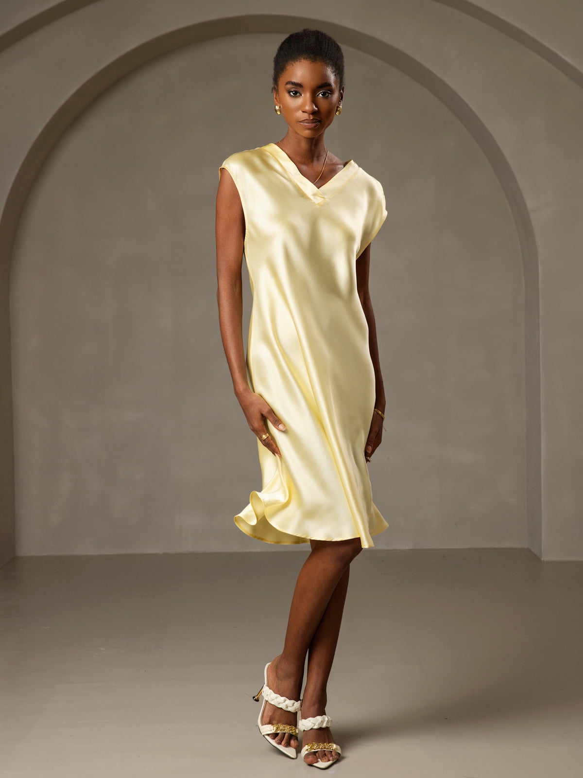 SilkSilky  Pure Silk Sleeveless V Neck Dress Yellow 001