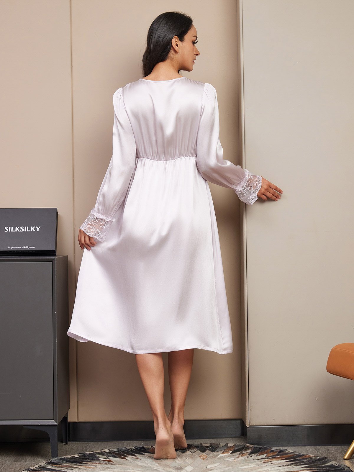 SilkSilky  Pure Silk Long Sleeve V Neck Nightgown Purple 002