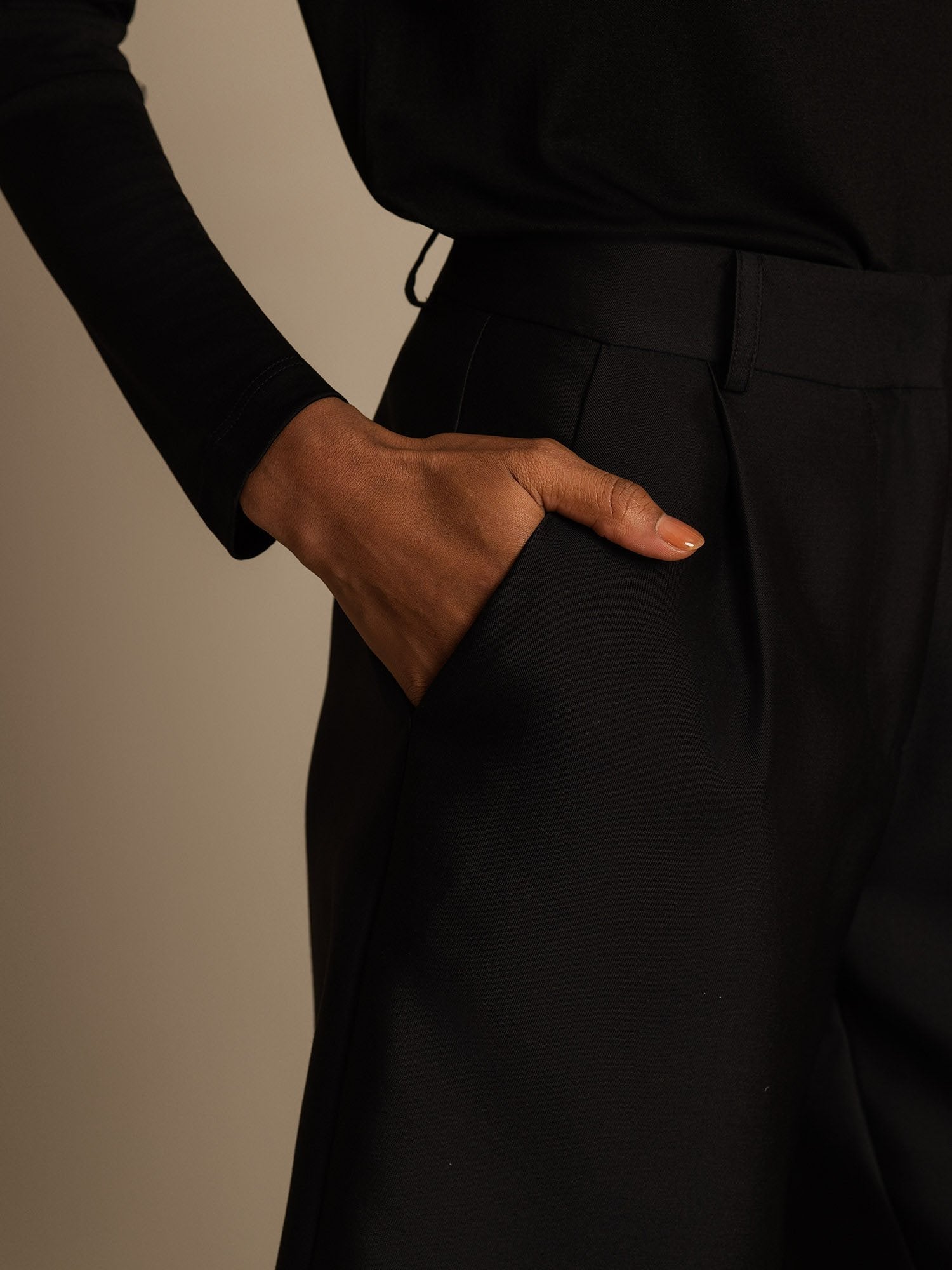 [Black] SilkSilky  32Momme Silk Womens Shorts 004,