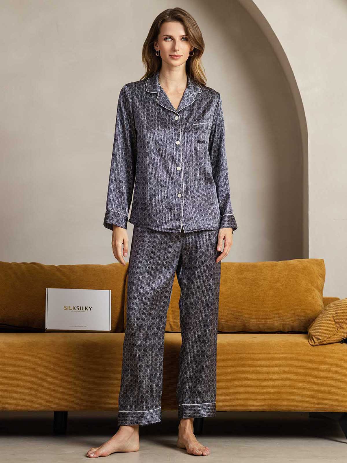 [Navy Ginkgo] SilkSilky  Pure Silk Womens Pajamas 001