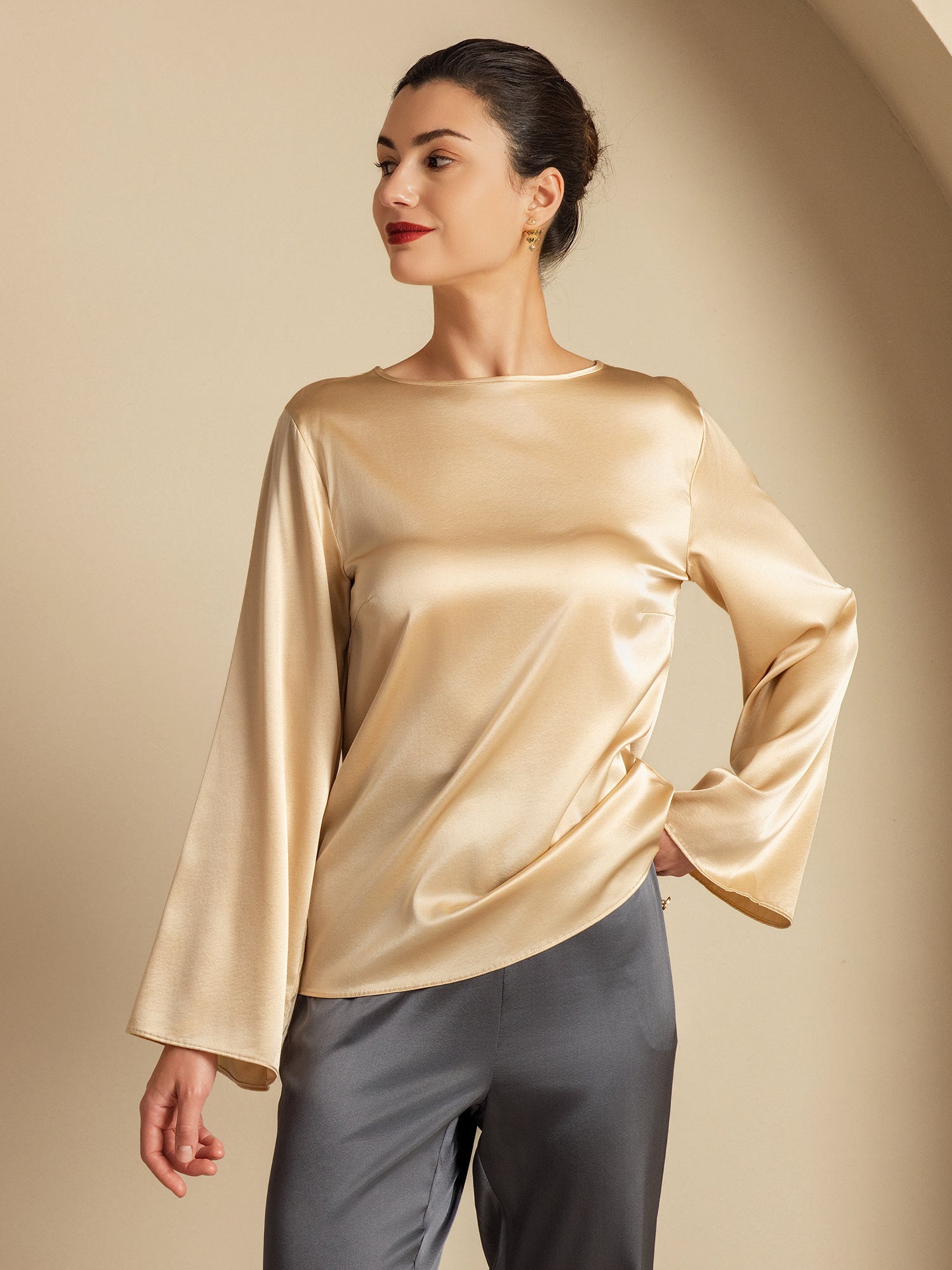 [Champagne] SilkSilky  19Momme Silk Round Neck Women's T-Shirt 005