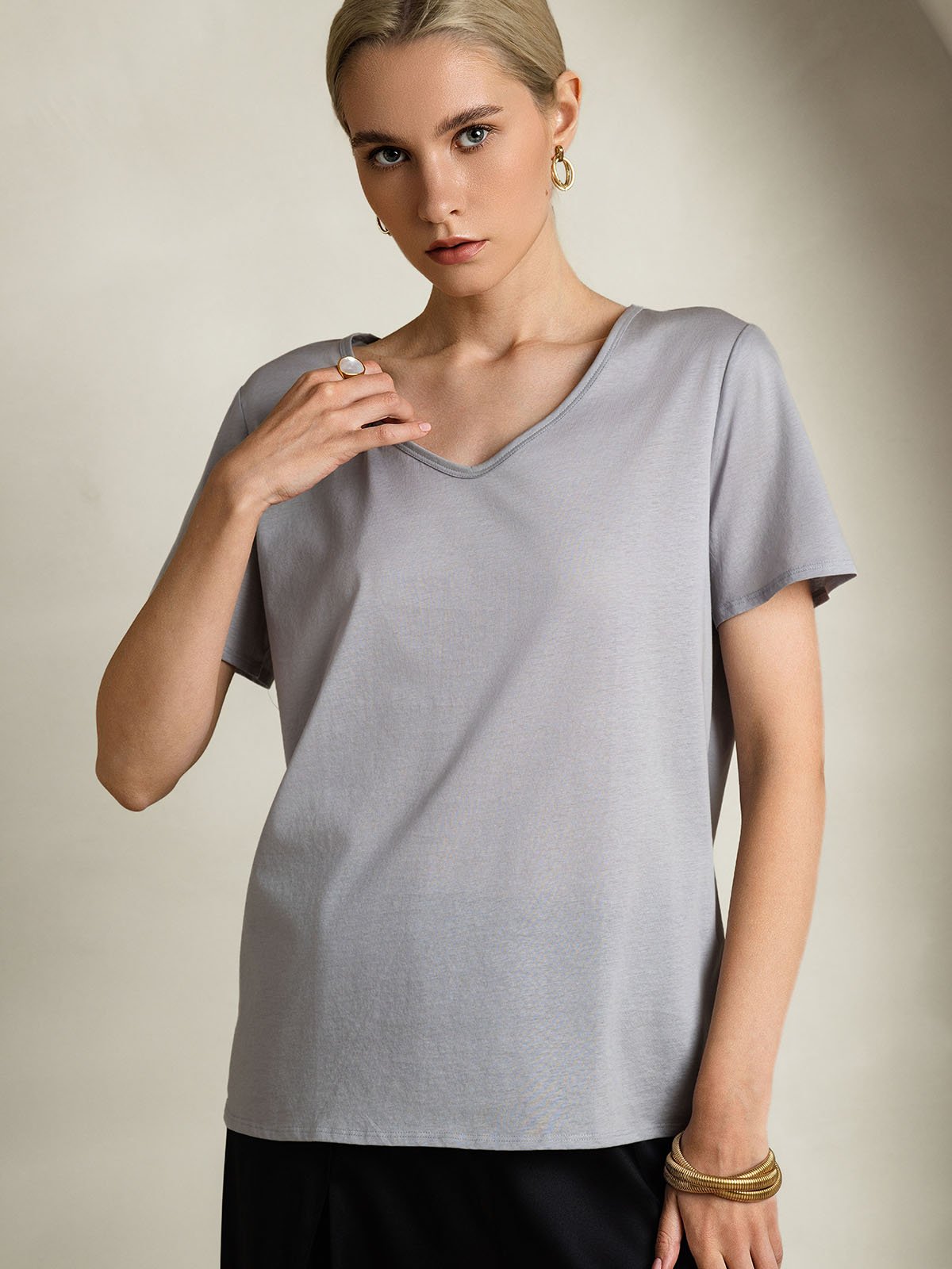 SilkSilky Silk Blend Short Sleeve V Neck Women's T-Shirt Gray 003