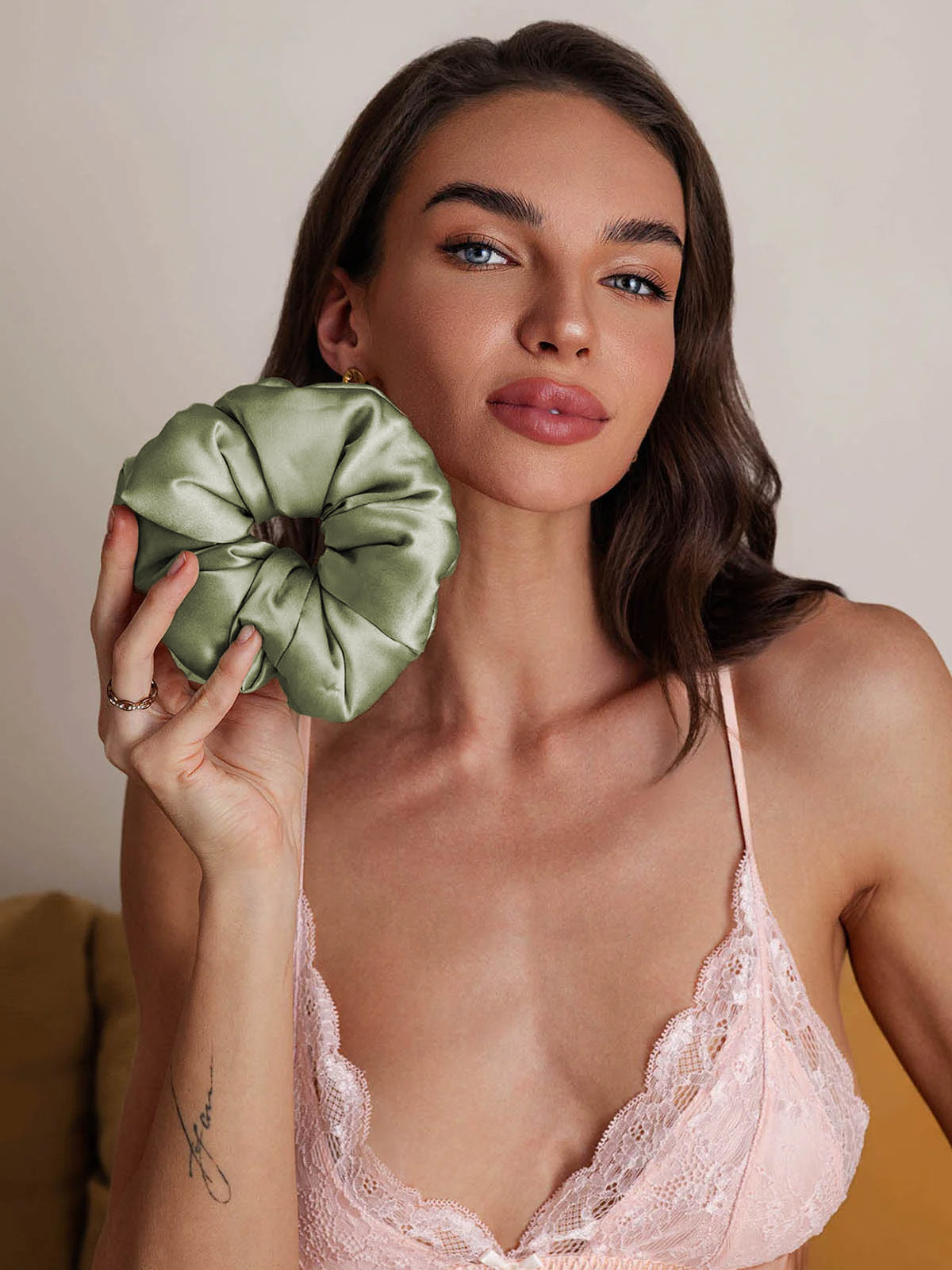 [Light Green] SilkSilky  Pure Silk Scrunchie 004