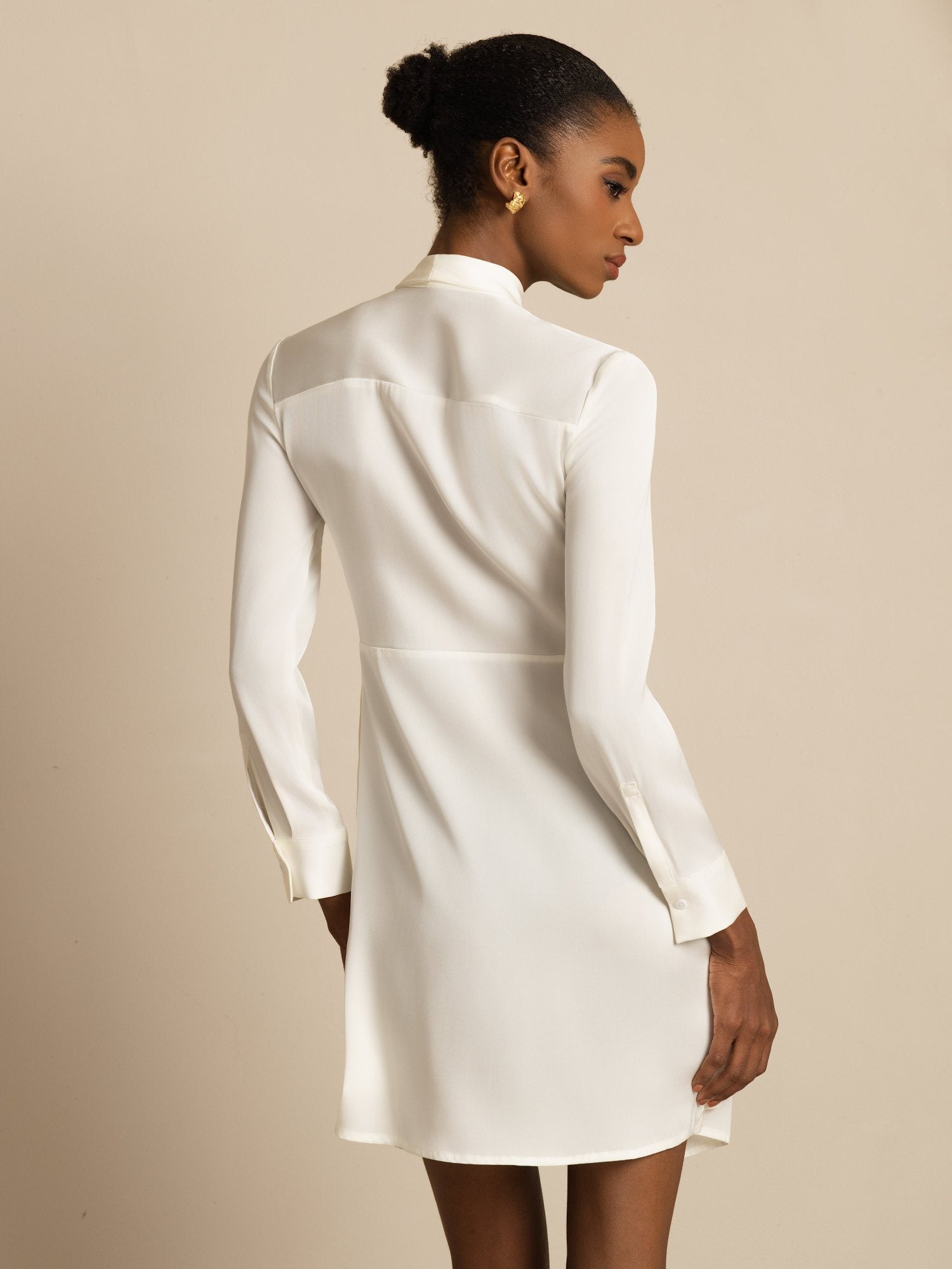 [White] SilkSilky 19Momme Silk Long Sleeve Tie Neck Dress 002