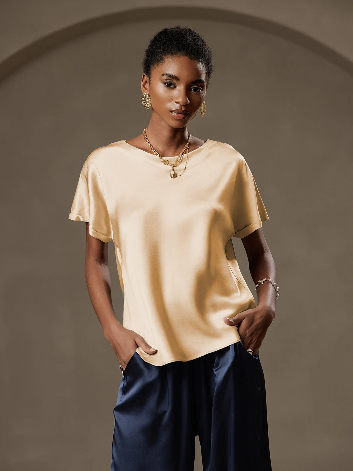 [Champagne] SilkSilky  19Momme Silk Round Neck Women's T-Shirt 001