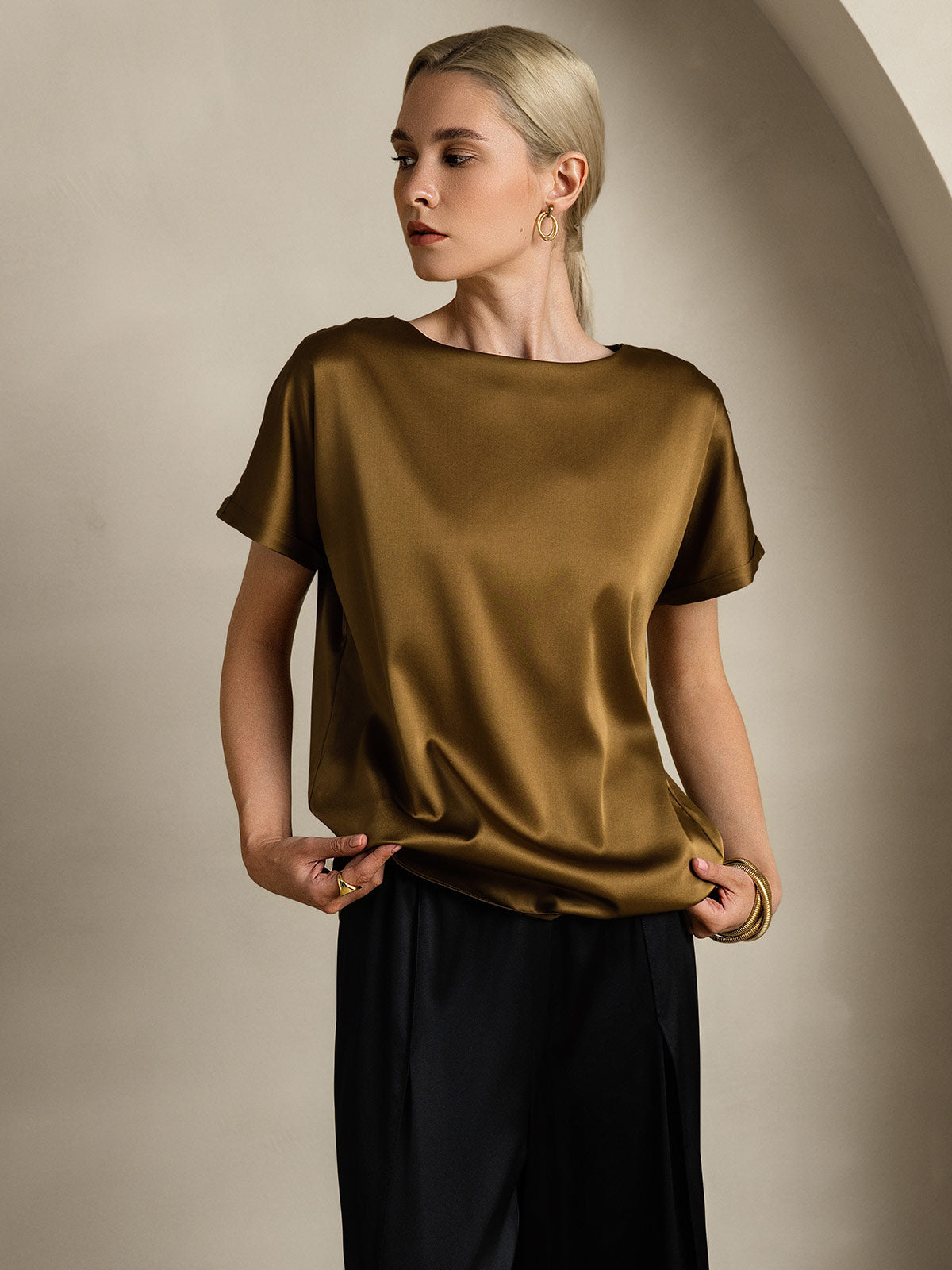 [Brown] SilkSilky  19Momme Silk Round Neck Women's T-Shirt 004