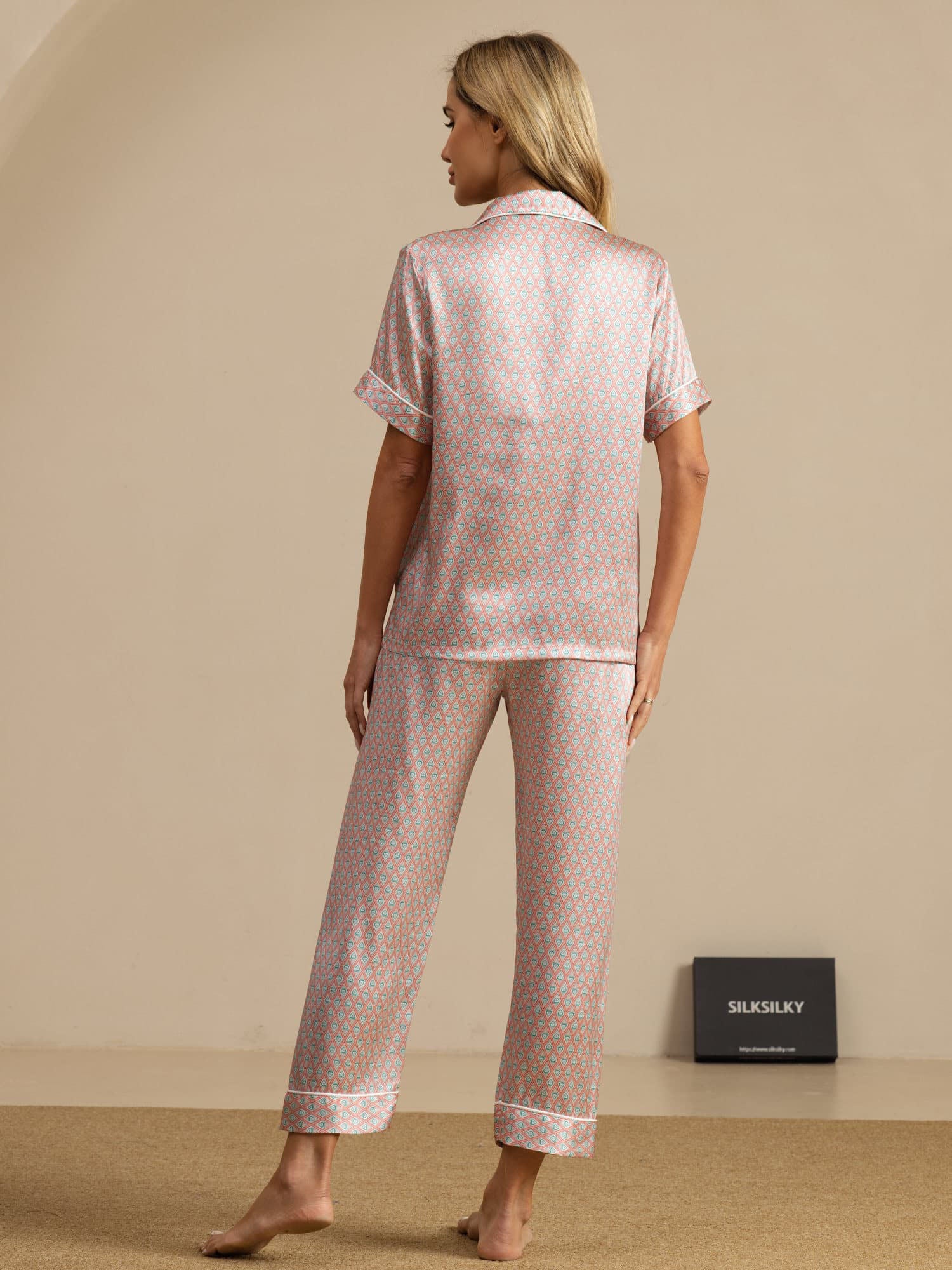 [Pink Heart Geo] SilkSilky  Short Sleeve Notch Collar Women's Pajamas 002