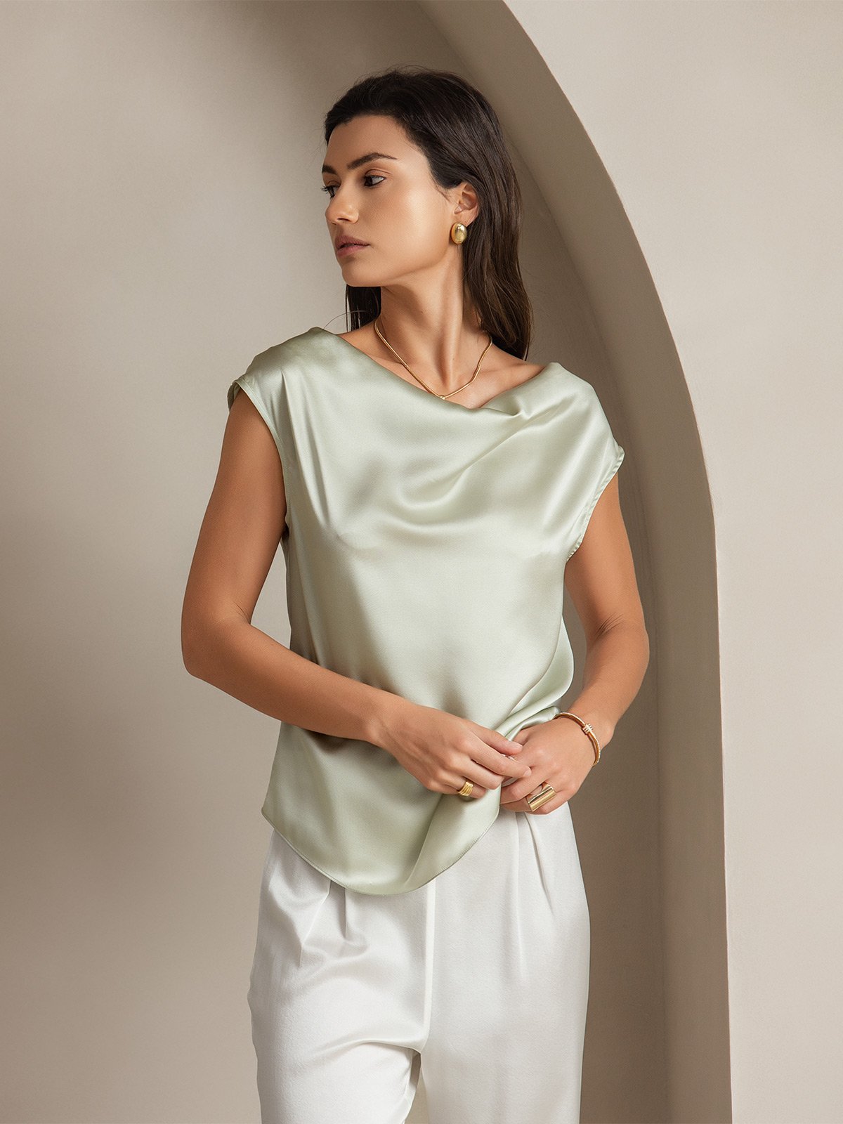 SilkSilky  19Momme Silk Sleeveless Cowl Neck Women's T-Shirt LightGreen 001