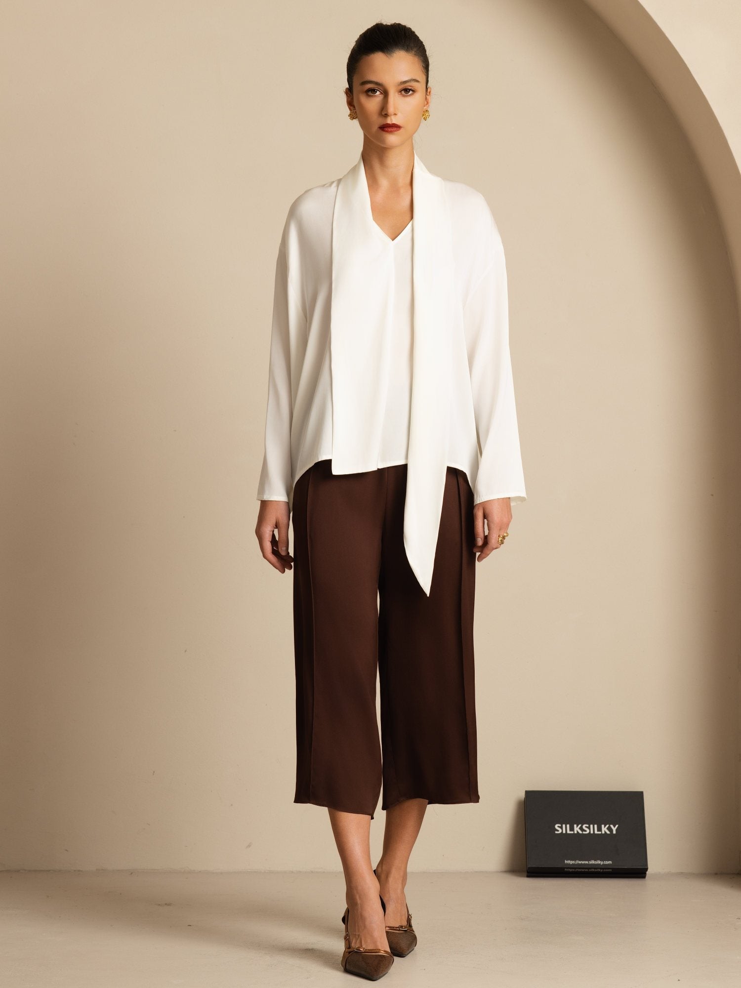 [White] SilkSilky 19Momme Silk Long Sleeve V Neck Blouse 006