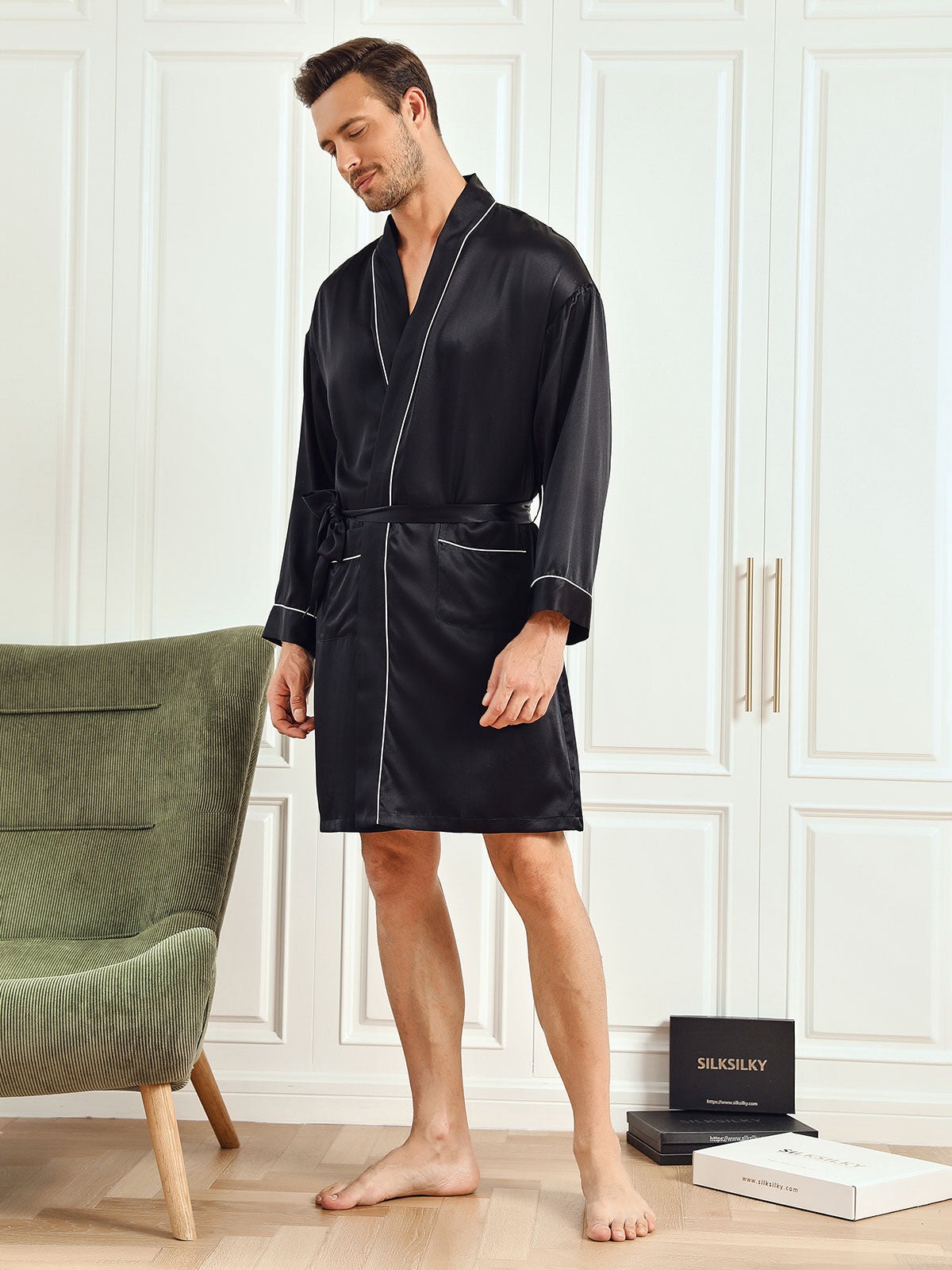 SilkSilky US Pure Silk 3/4 Sleeve Mens Robe Black 005