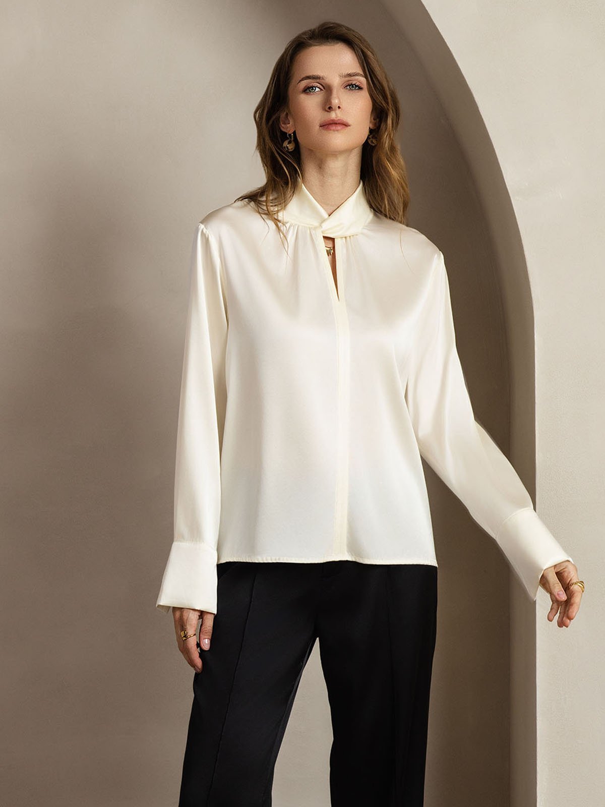 [Ivory] SilkSilky 19Momme Silk Keyhole Neck Women's Shirt 009