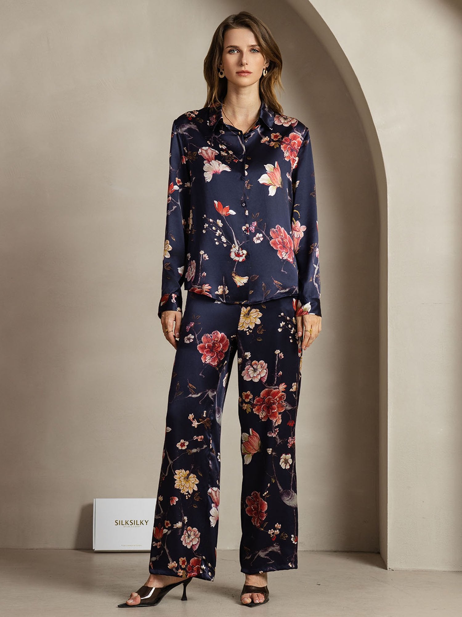 [NavyFloral] SilkSilky 19Momme Silk Lapel Collar Women''s Outfit Sets 001