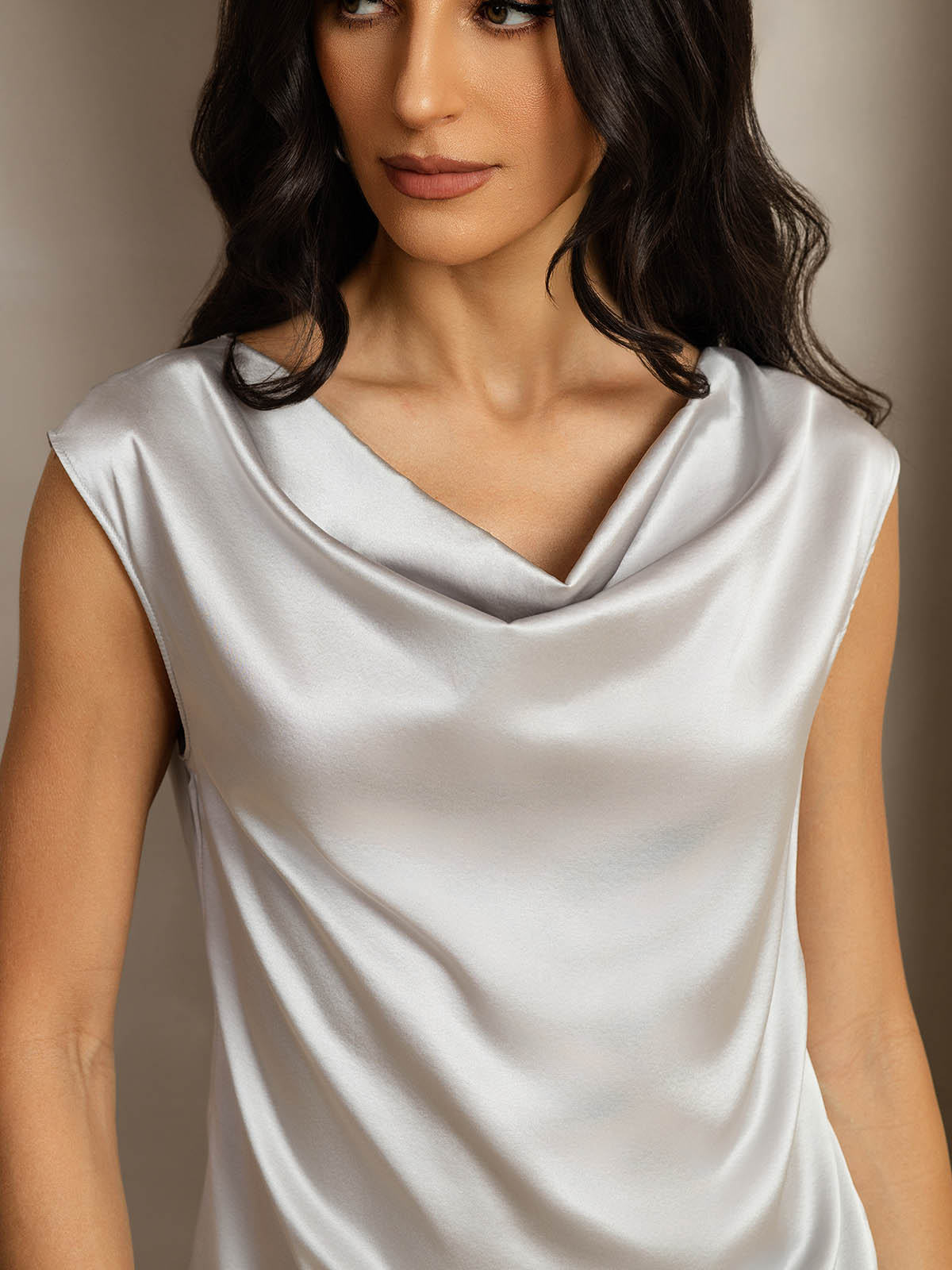 [Silver] SilkSilky  19Momme Silk Cowl Neck Women's T-Shirt 005