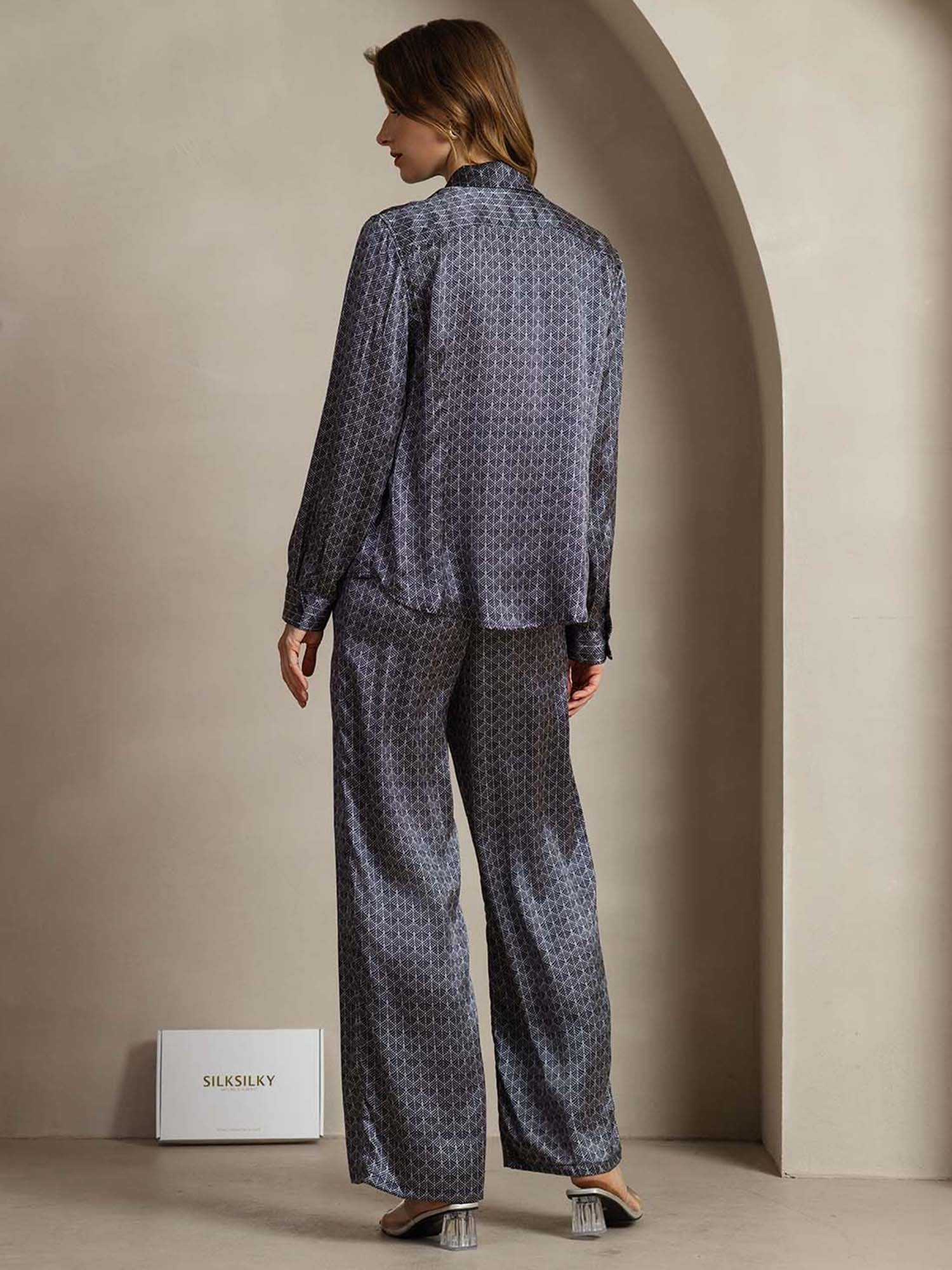 [Navy Ginkgo] SilkSilky  19Momme Silk Lapel Collar Women''s Outfit Sets 004,