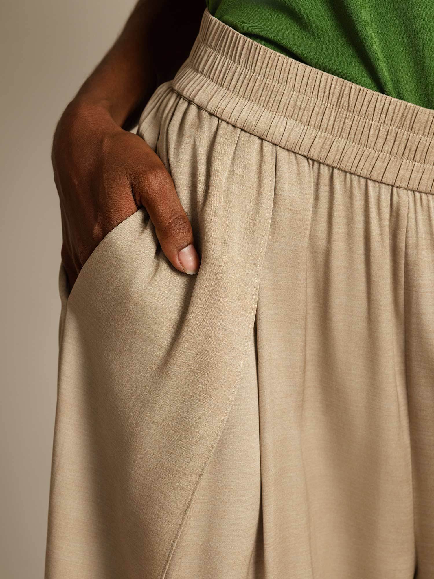 [Tan] SilkSilky  19Momme Silk Womens Pants 004,