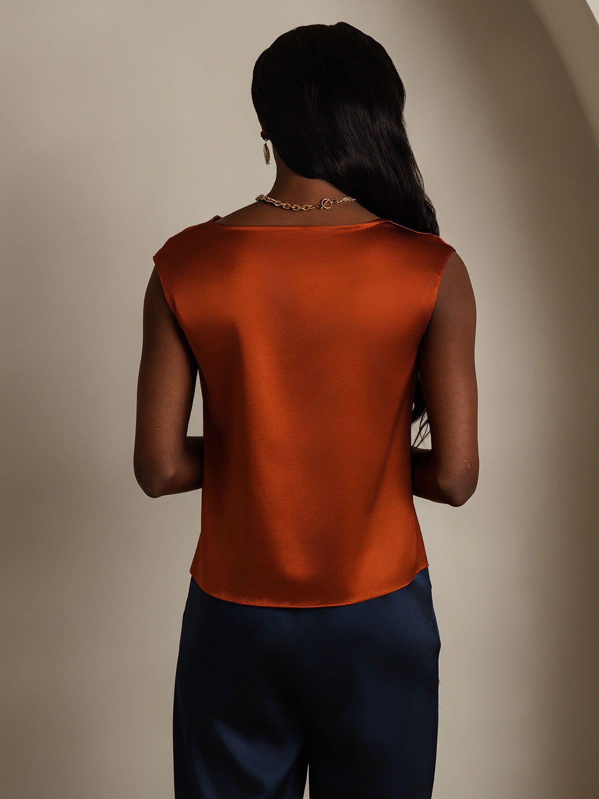 [Caramel] SilkSilky  19Momme Silk Cowl Neck Women's T-Shirt 002
