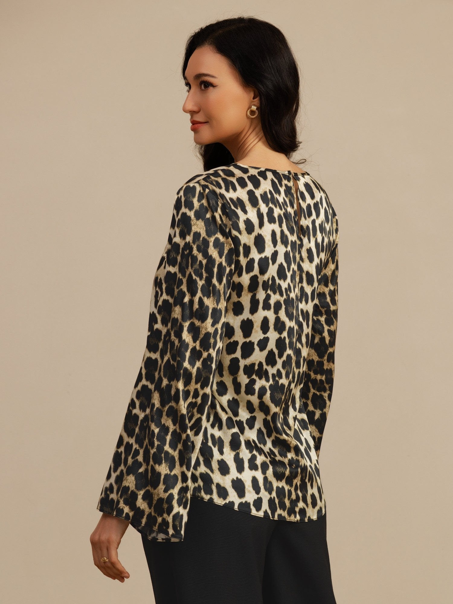 [Leopard] SilkSilky 19Momme Stretch Silk Charmeuse Long Sleeve Boat Neck Blouse 002