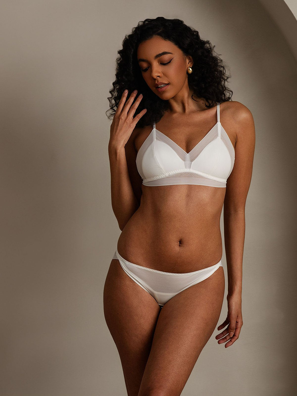 SilkSilky Pure Silk Bra&Panty Set White 001