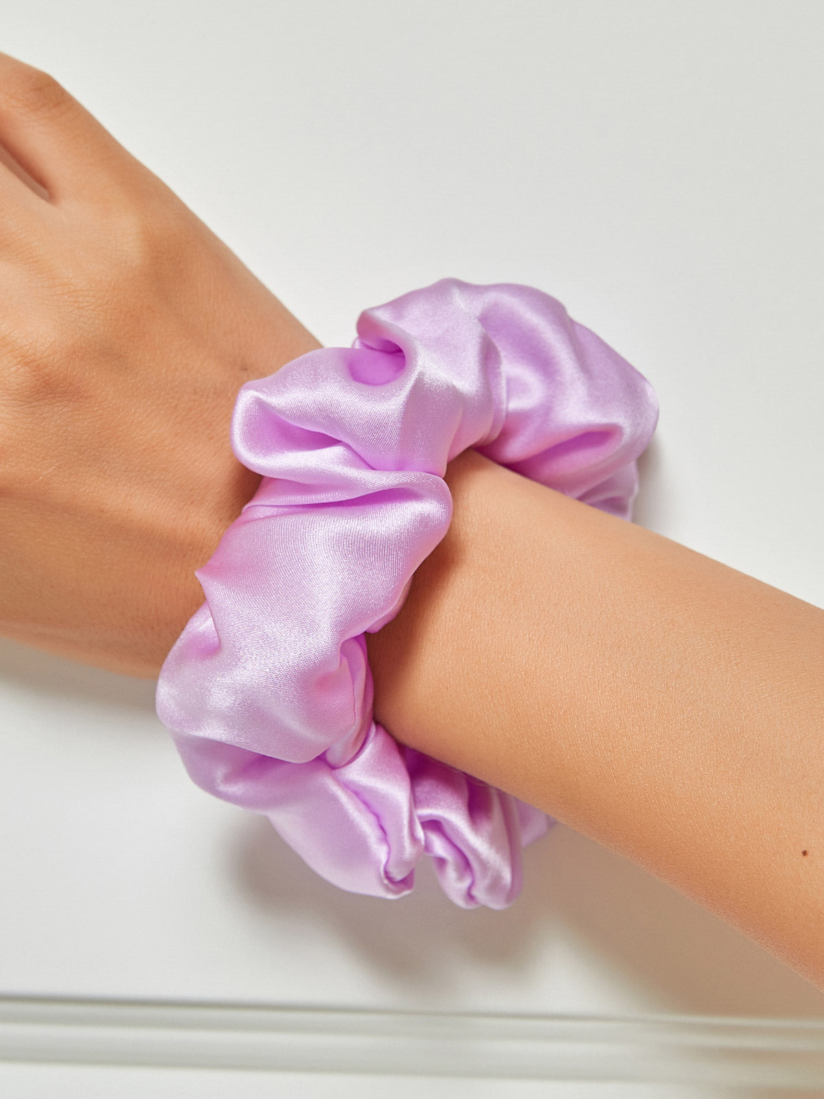 SilkSilky  19Momme Pure Silk Scrunchie Lavender 004