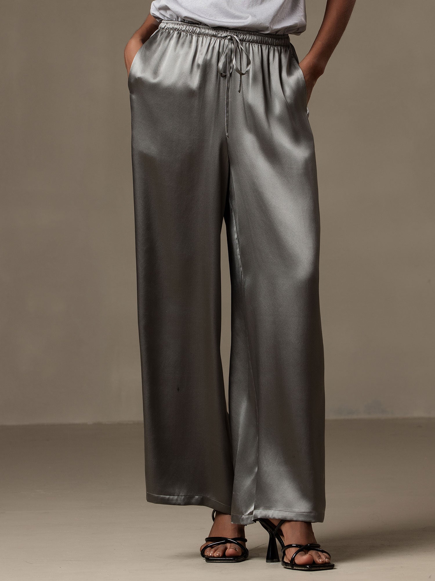 [Dark Gray] SilkSilky  Women's Pants 001