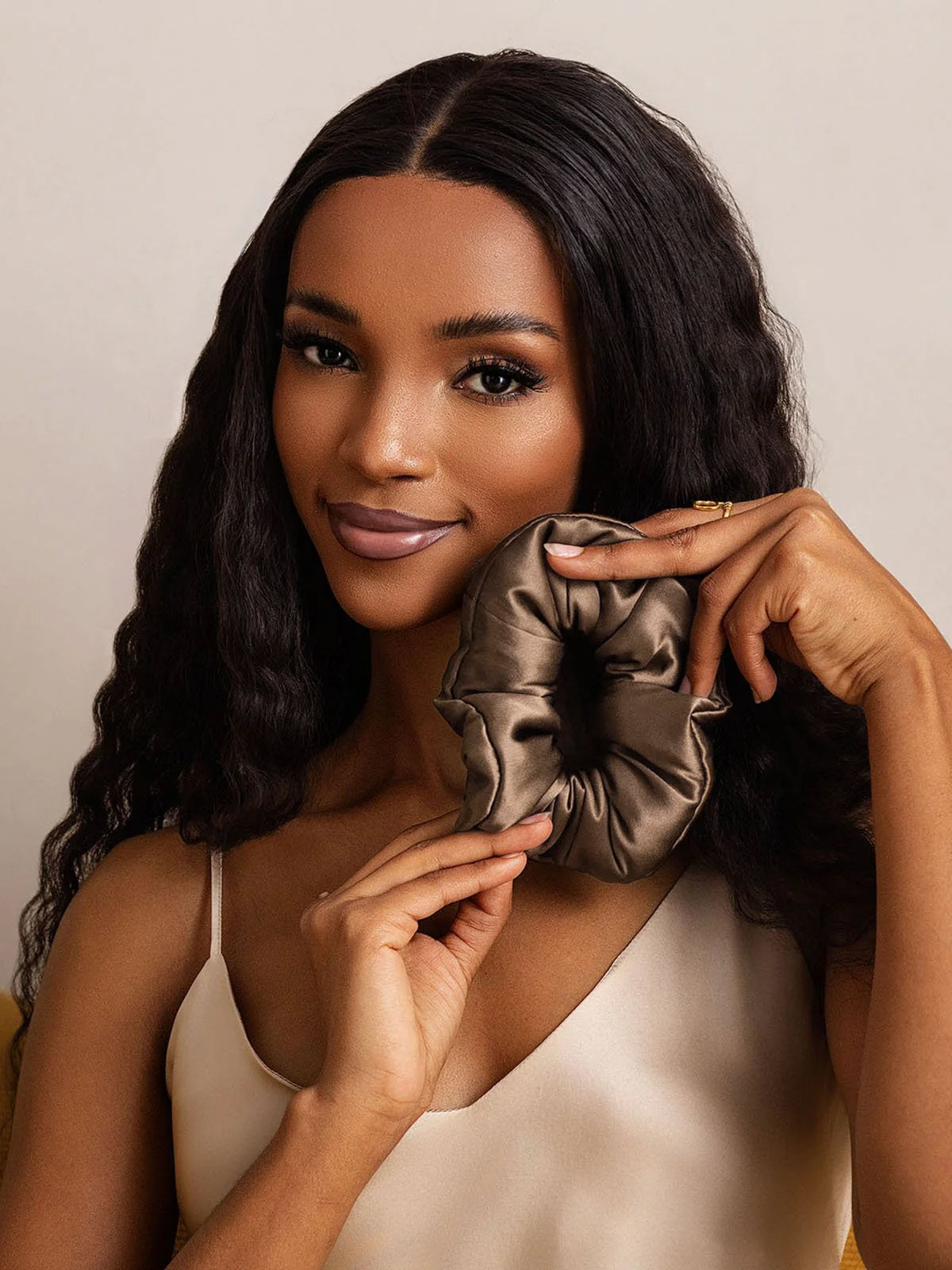 [Brown] SilkSilky  Pure Silk Scrunchie 001