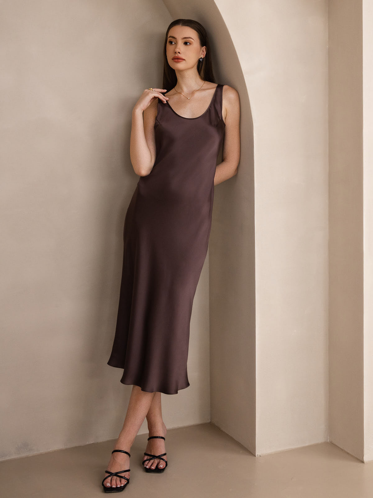 [Coffee] SilkSilky  Pure Silk Boat Neck Dress 006