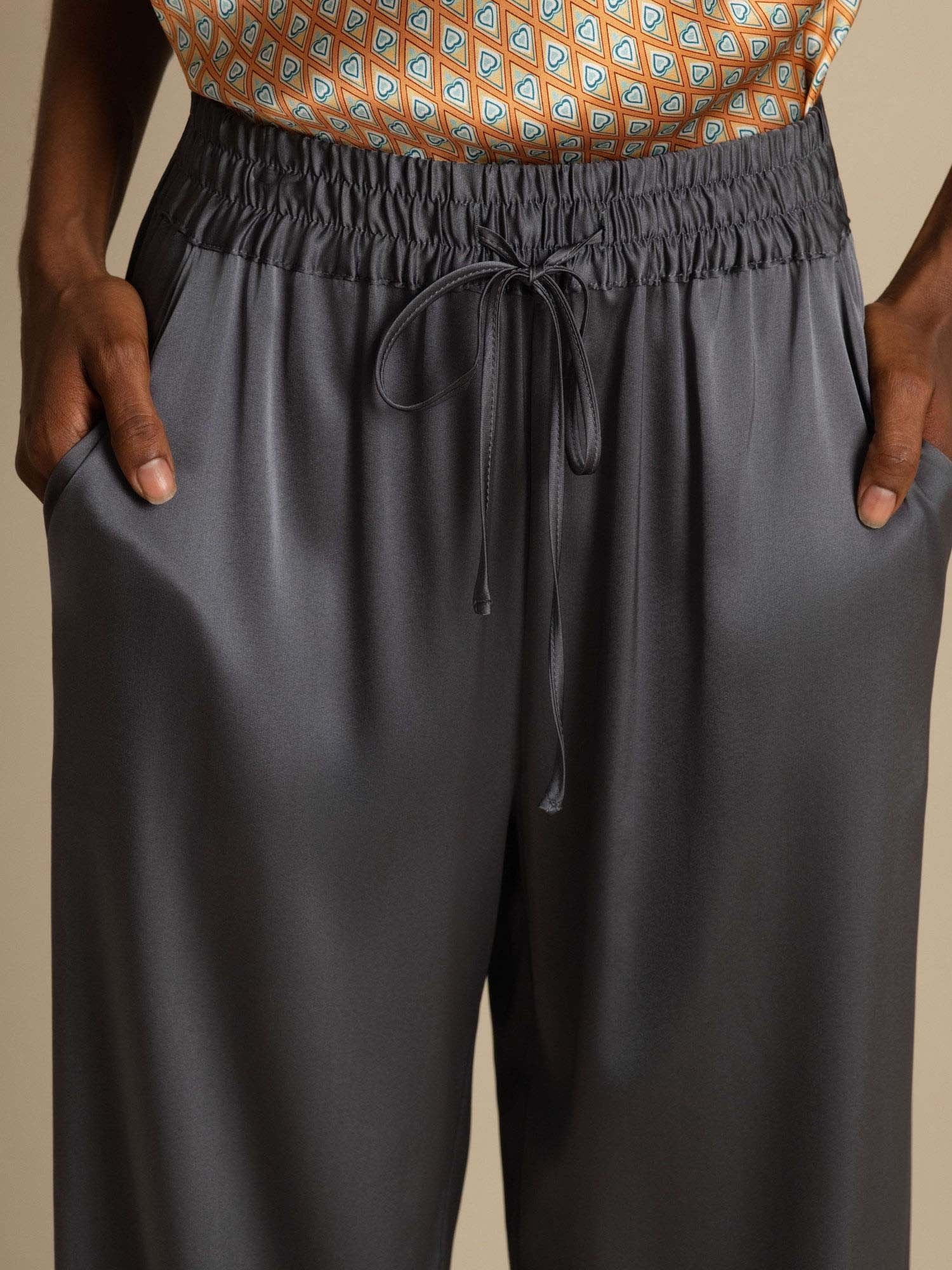 [DarkGray] SilkSilky 19Momme Silk Womens Pants 004