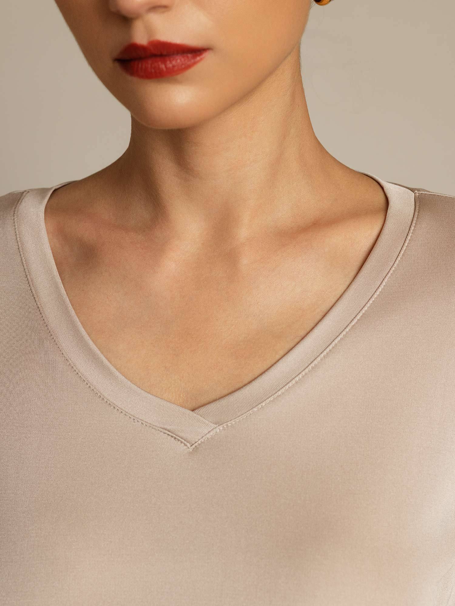 [LightKhaki] SilkSilky Pure Silk V Neck Women's T-Shirt 004