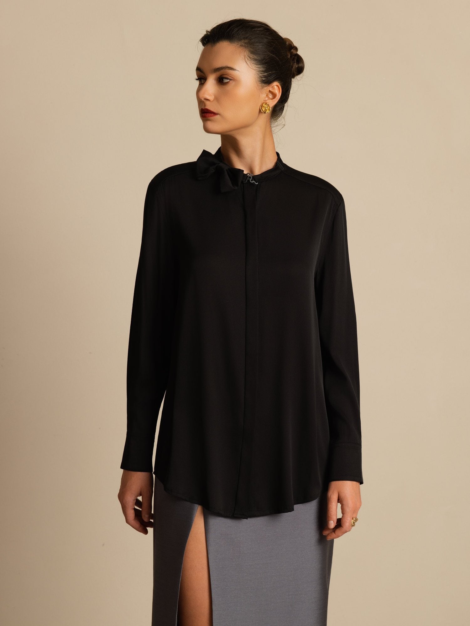 [Black] SilkSilky 19Momme Silk Long Sleeve Collar Blouse 003