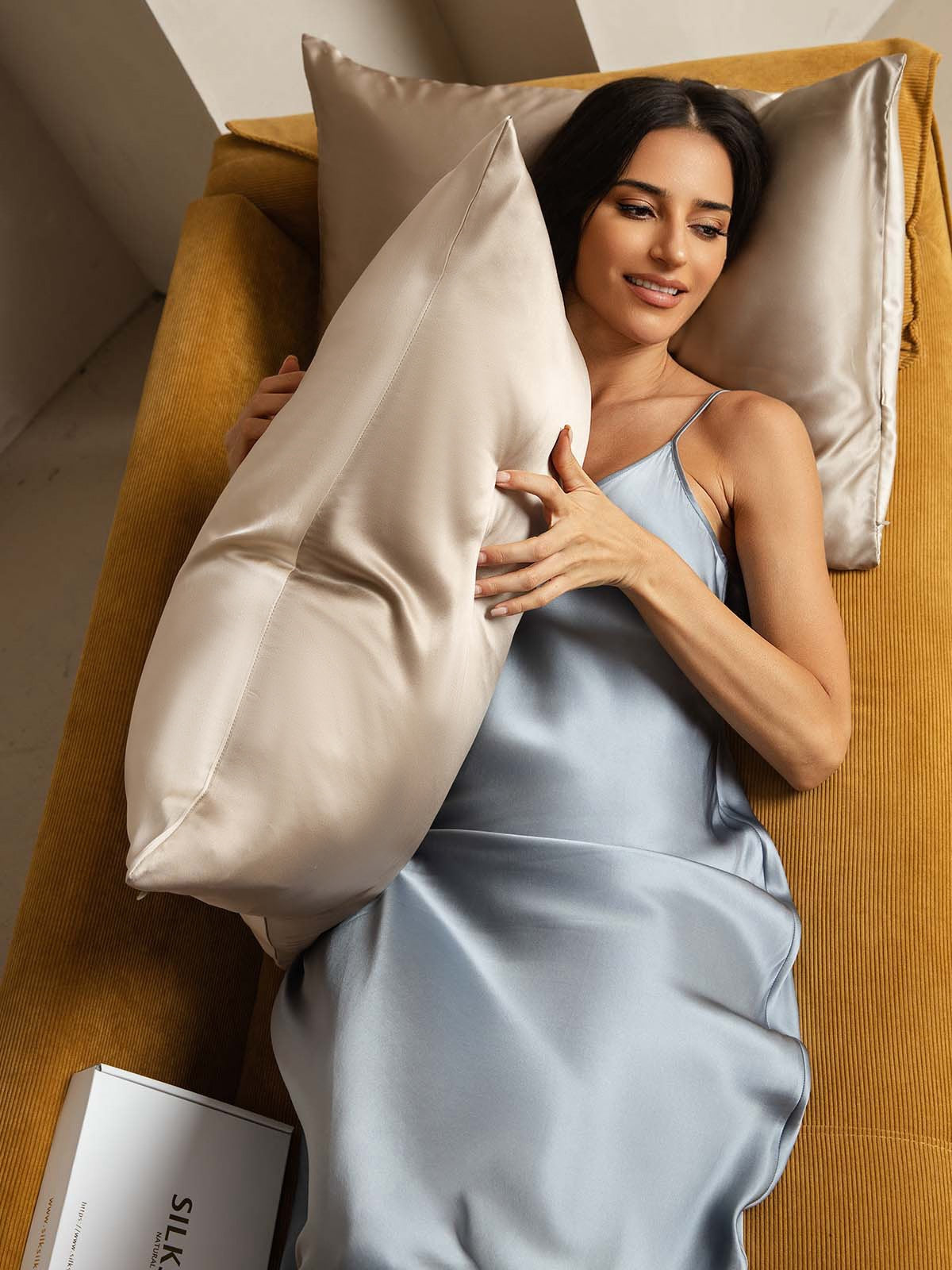 19Momme 100% Mulberry Silk Pillowcase - Two-tone Design