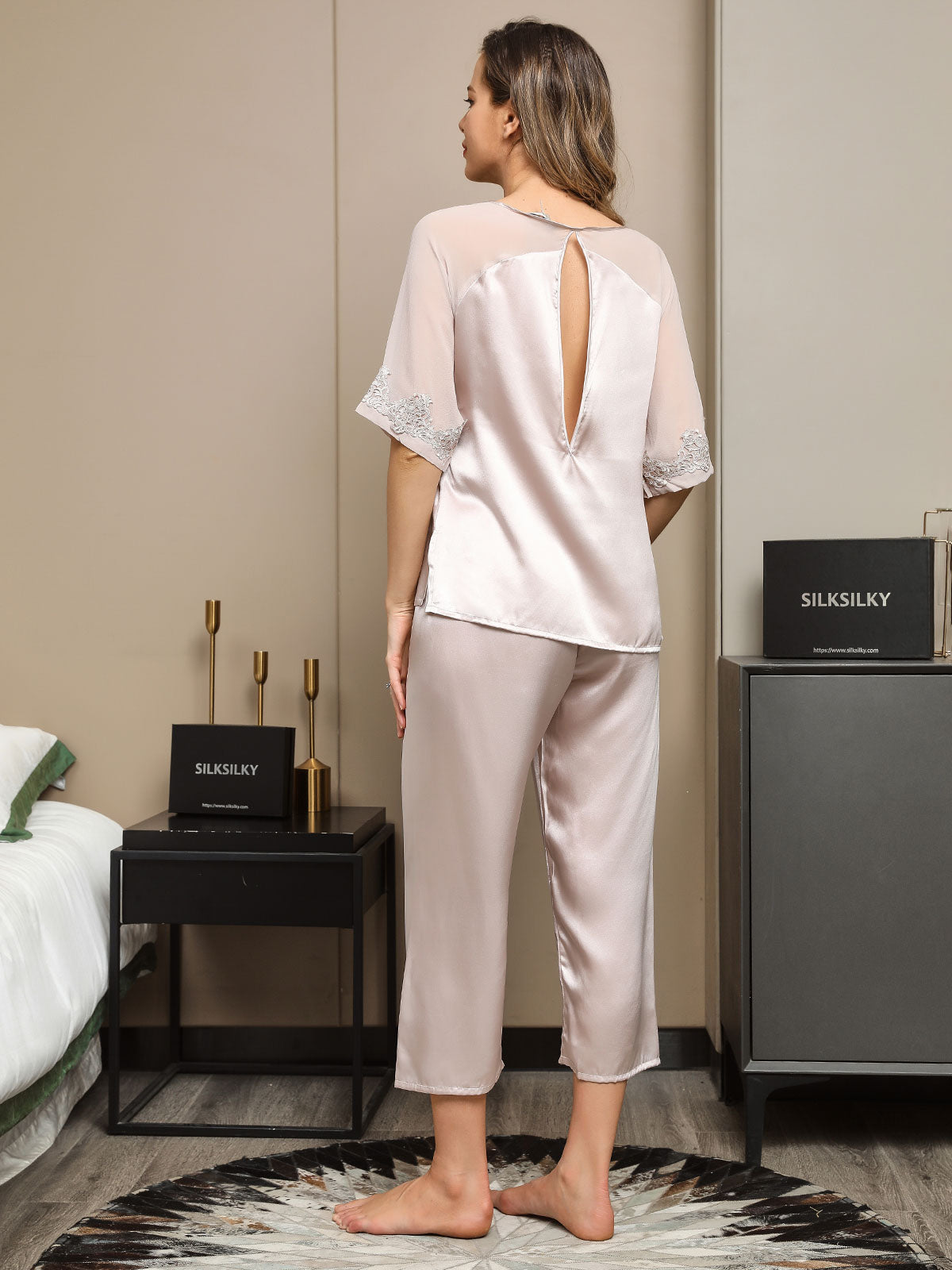 [Beige] SilkSilky  Half Sleeve Round Neck Women's Pajamas 002