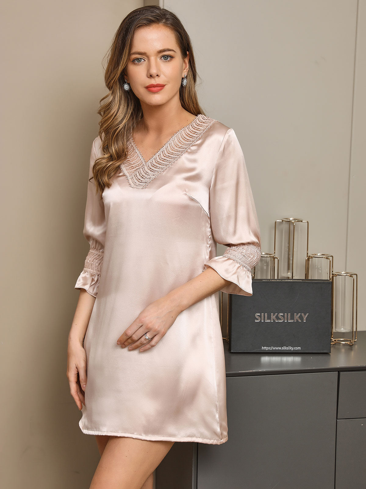 [Beige] SilkSilky  Half Sleeve V Neck Nightgown 005