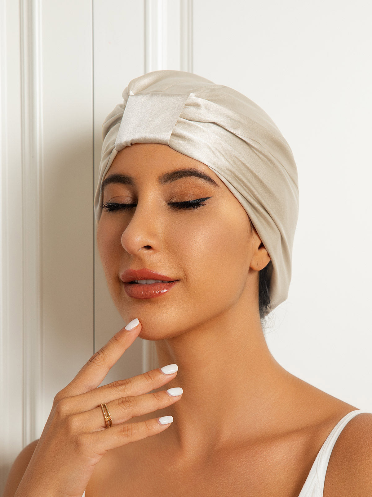 [Beige] SilkSilky Pure Silk Sleep Cap 003