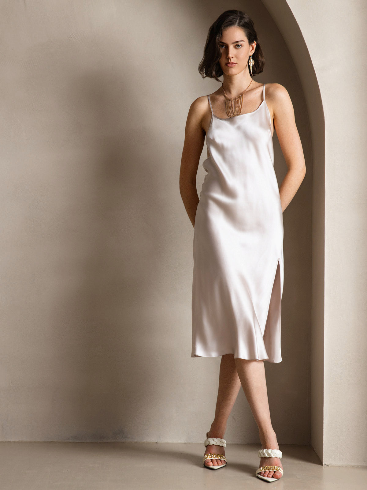 [Beige] SilkSilky Pure Silk Sleeveless Round Neck Dress 001