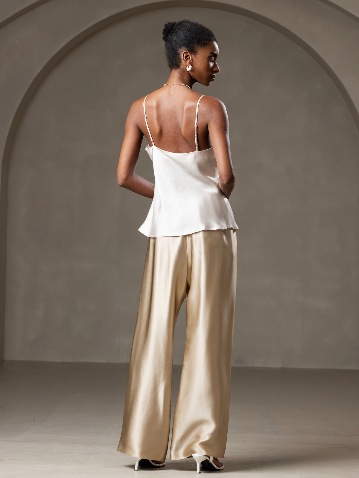 [Beige] SilkSilky  Pure Silk V Neck Camisole Top 002