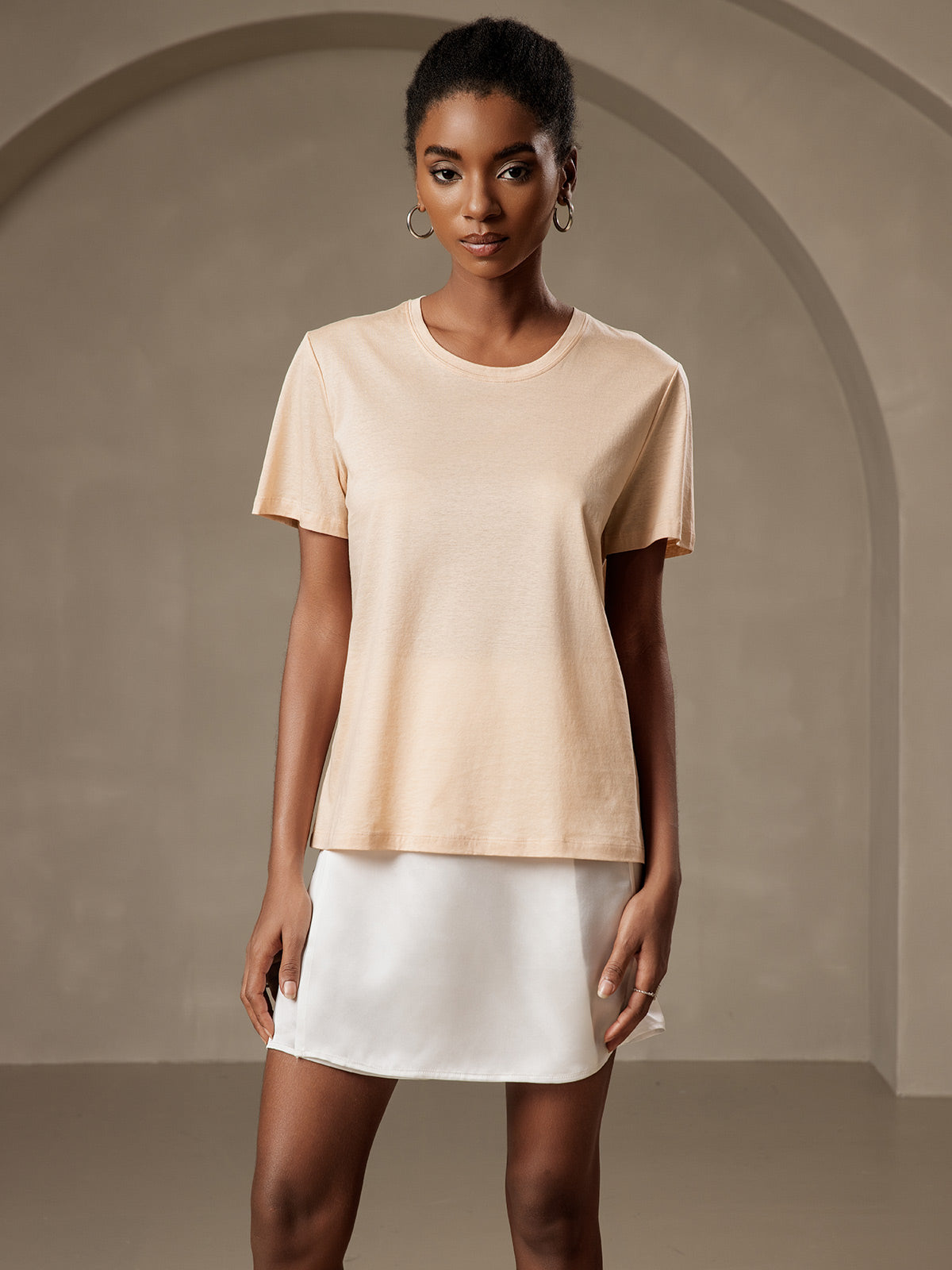 [Beige] SilkSilky Silk Knitted Short Sleeve Round Neck Women's T-Shirt 001