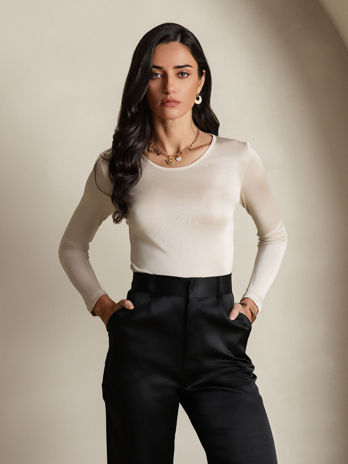 [Beige] SilkSilky Silk Long Sleeve Round Neck Women's T-Shirt 004