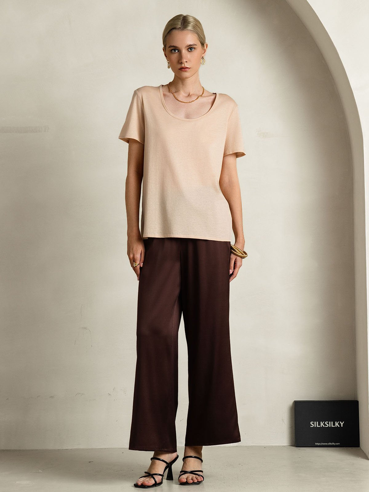 [Beige] SilkSilky Silk Short Sleeve U Neck Women's T-Shirt 007