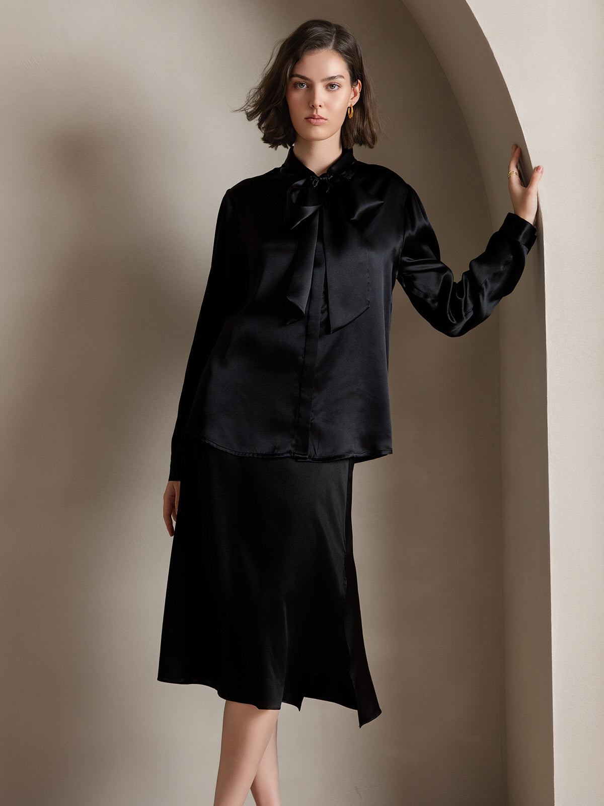 [Black] SilkSilky 19Momme Silk Long Sleeve Tie Neck Women's Shirt 001