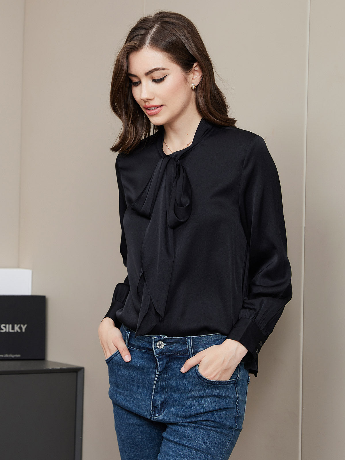 [Black] SilkSilky 19Momme Silk Long Sleeve Tie Neck Women's Shirt 006