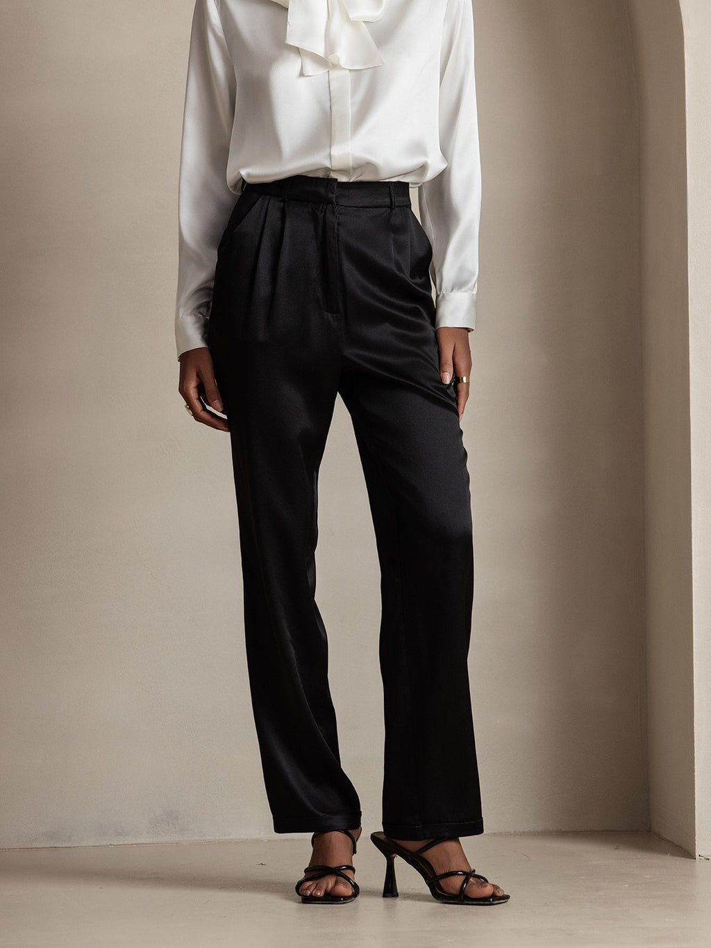 19Momme Silk High Waist Straight Fit Pants Zipper Side Pockets Design