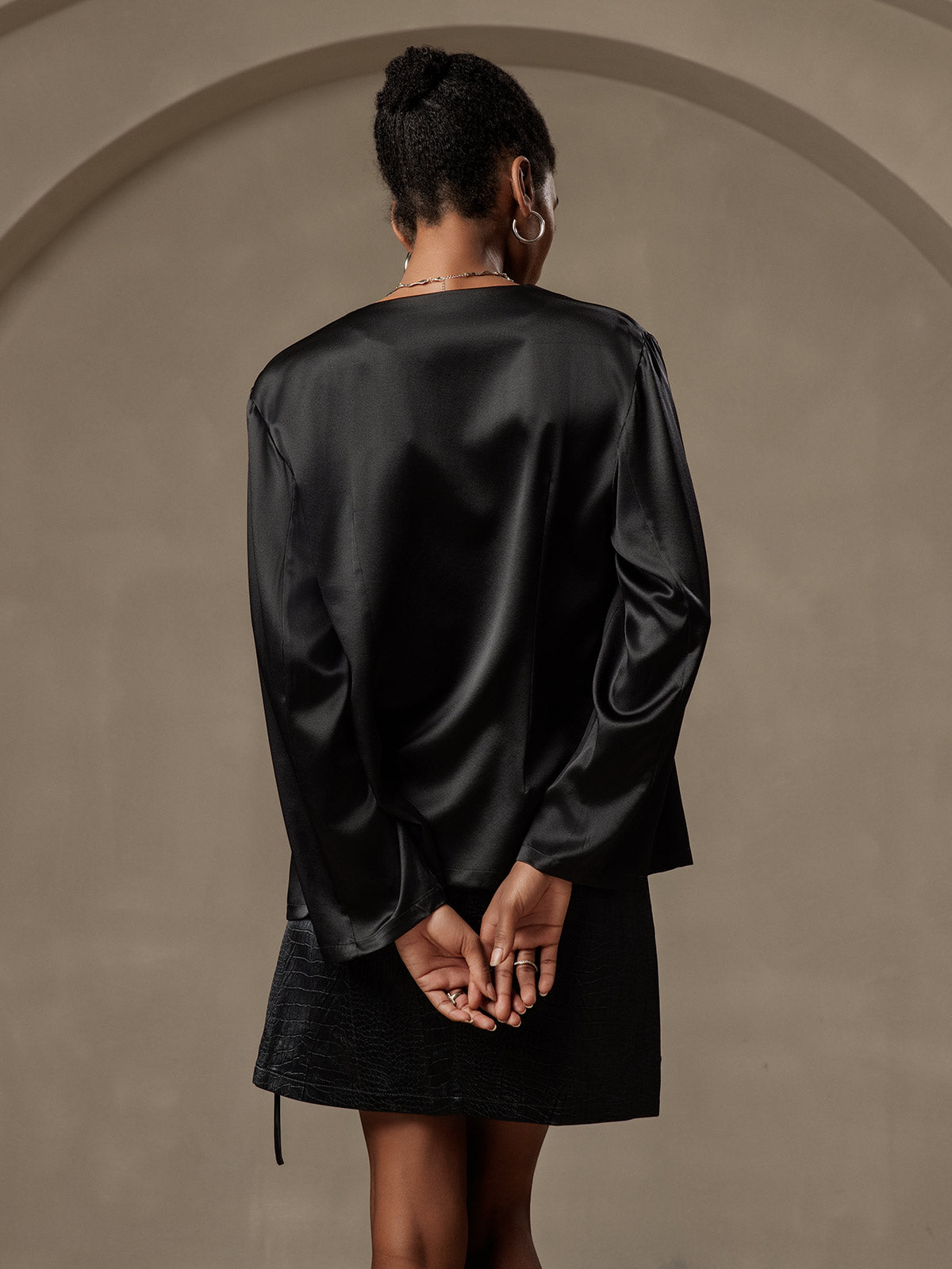 [Black] SilkSilky  Long Sleeve Women's Outerwear 002