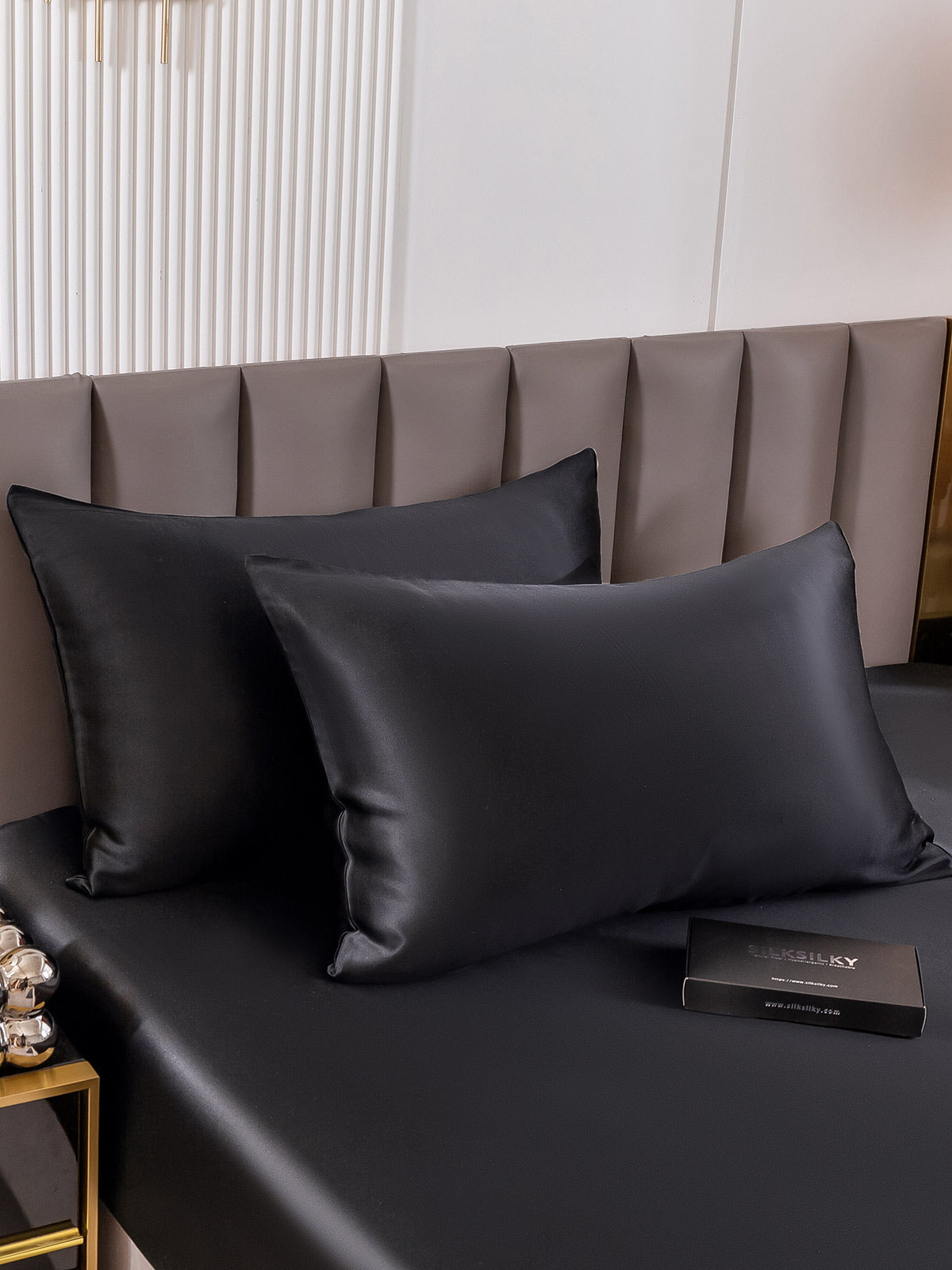[Black] SilkSilky 22Momme Pure Silk Pillowcase 001