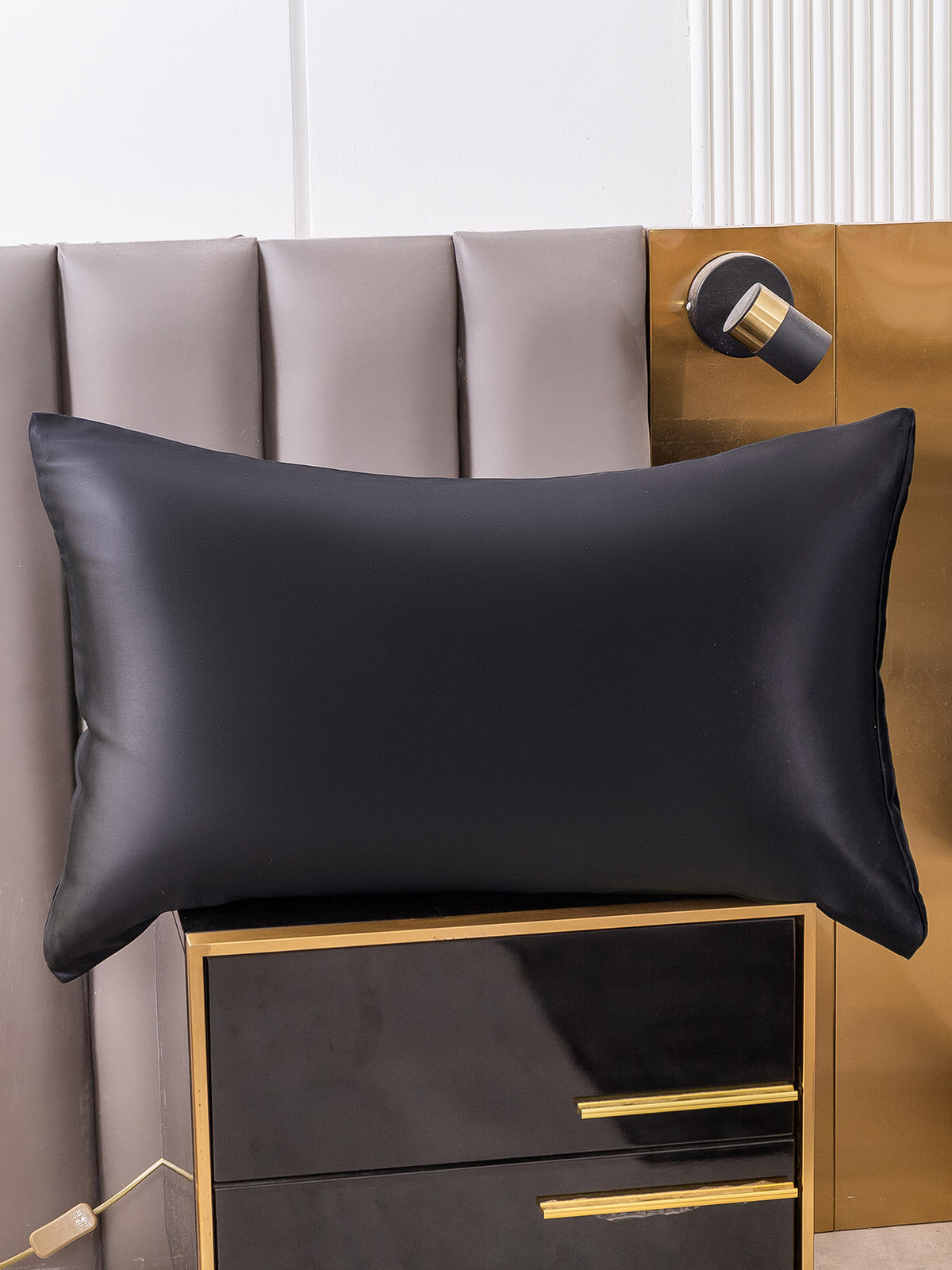 [Black] SilkSilky 30Momme Pure Silk Pillowcase 001