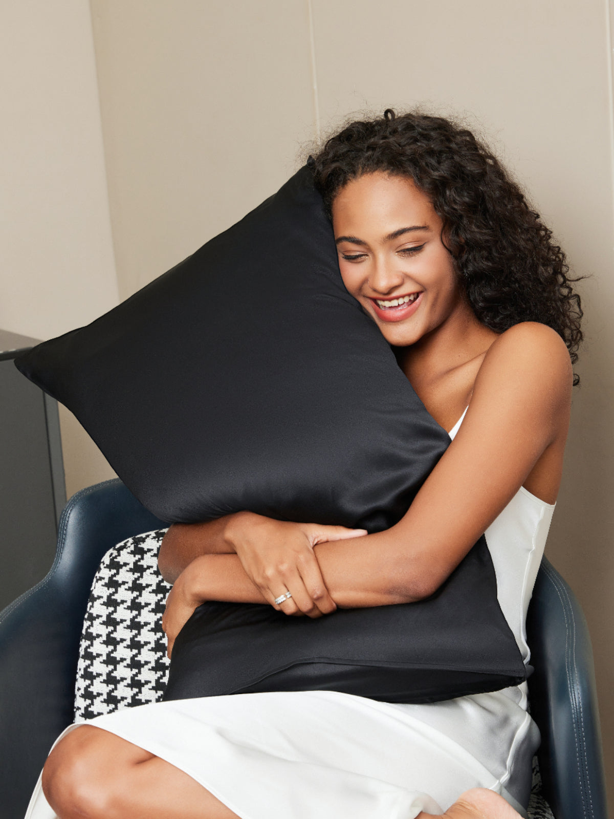 [Black] SilkSilky 30Momme Pure Silk Pillowcase 001