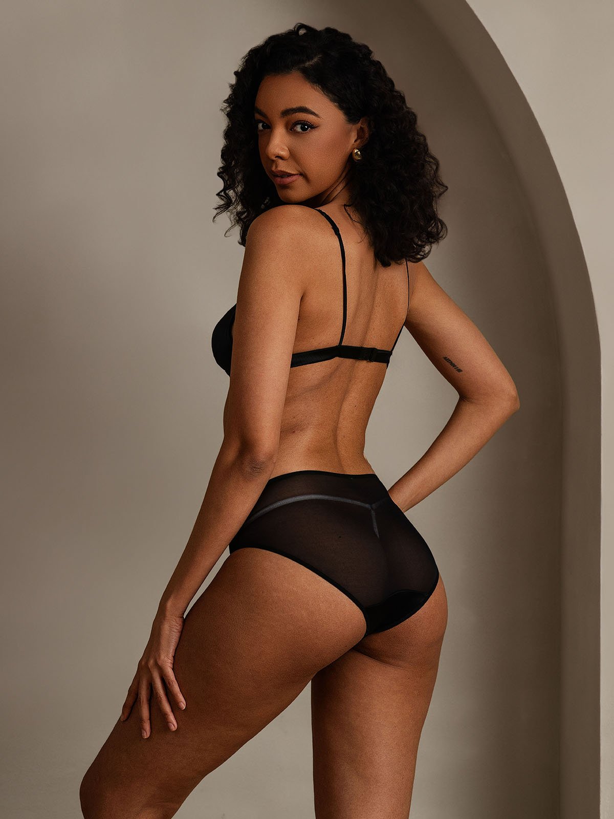 [Black] SilkSilky Pure Silk Bra&Panty Set 002
