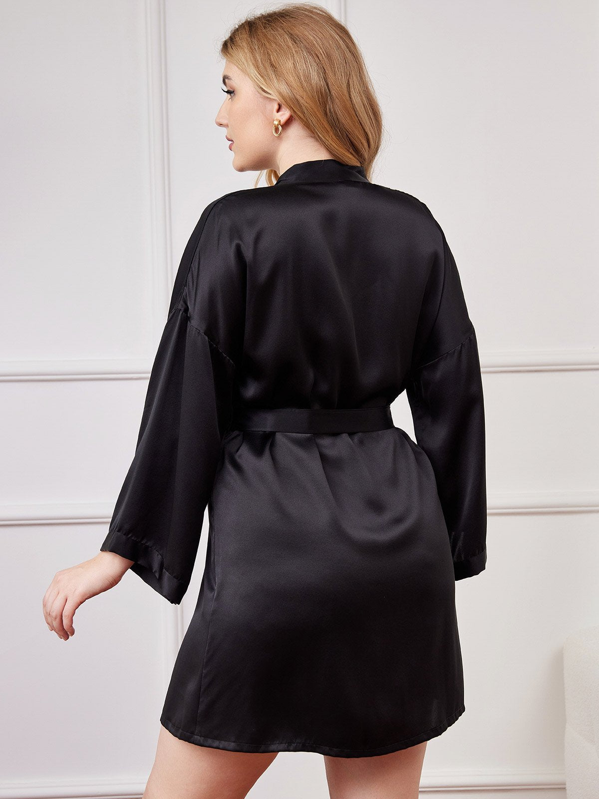 [Black] SilkSilky Pure Silk Long Sleeve Deep V Neck Plus Size Robe 002