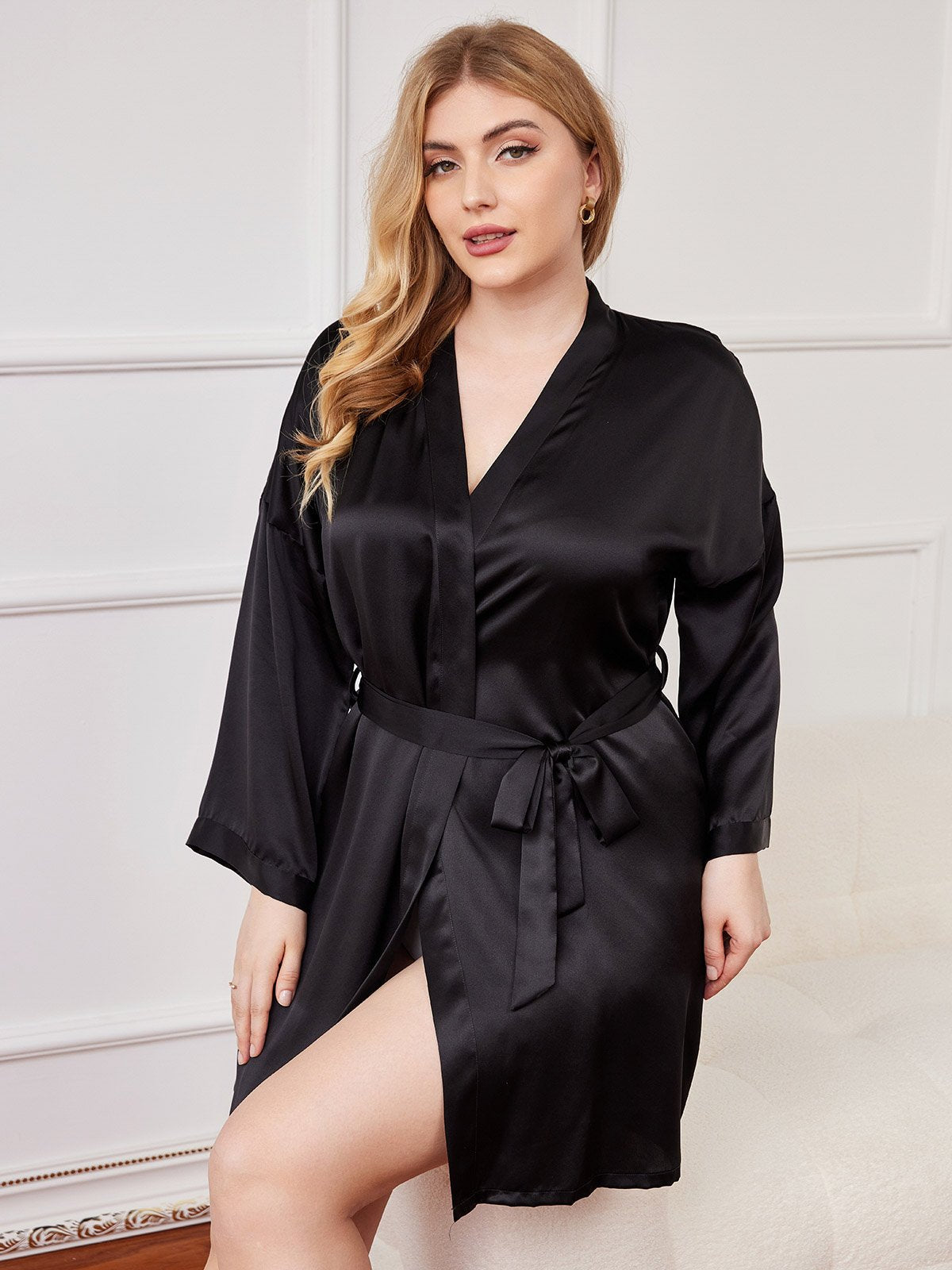 [Black] SilkSilky Pure Silk Long Sleeve Deep V Neck Plus Size Robe 003