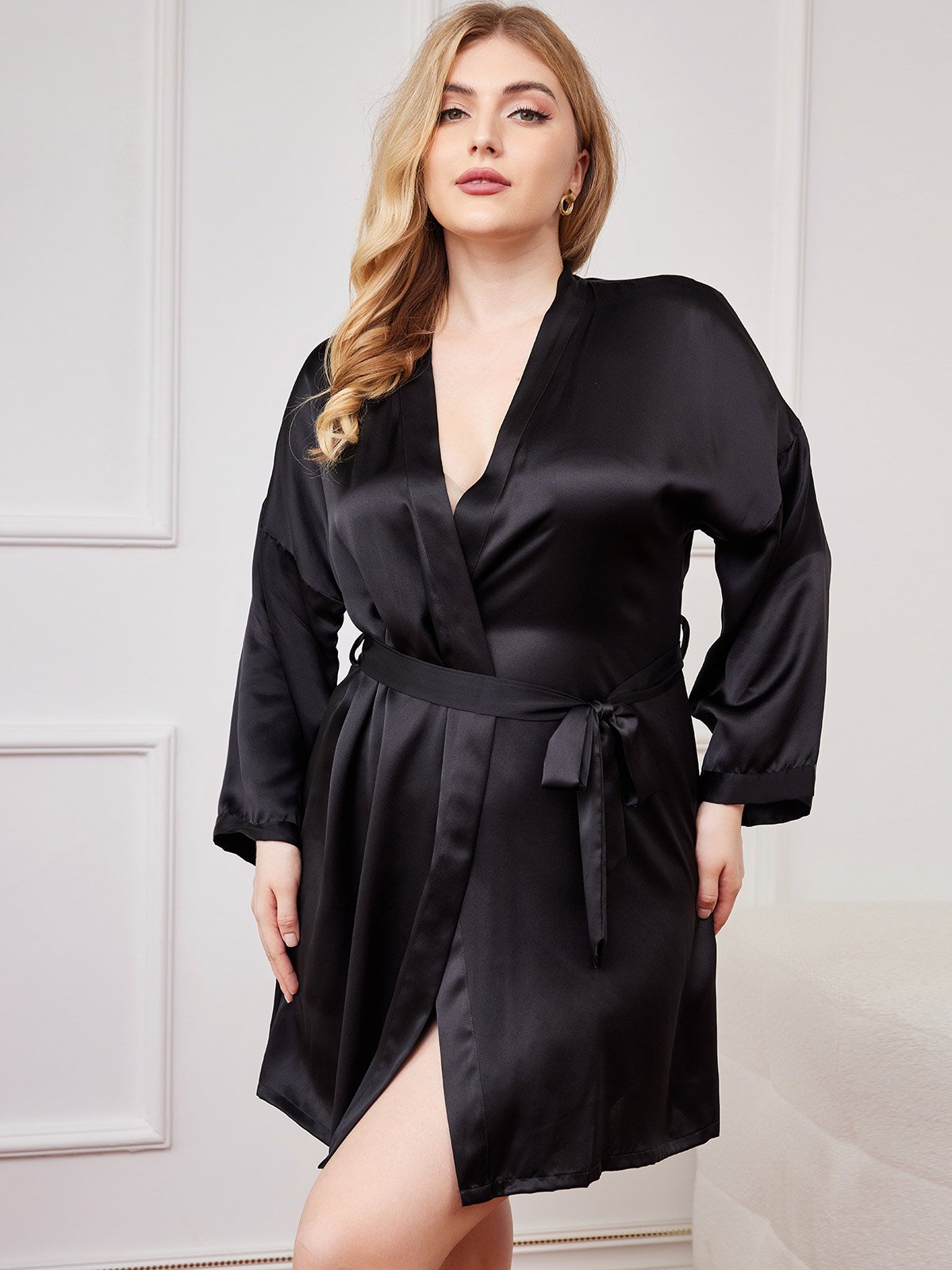 [Black] SilkSilky Pure Silk Long Sleeve Deep V Neck Plus Size Robe 004