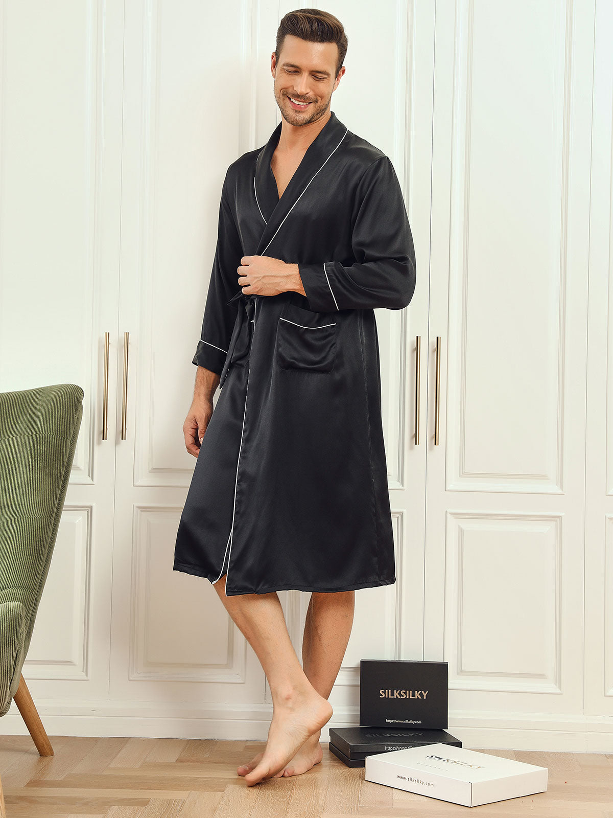 [Black] SilkSilky Pure Silk Long Sleeve Lapel Men's Robe 005
